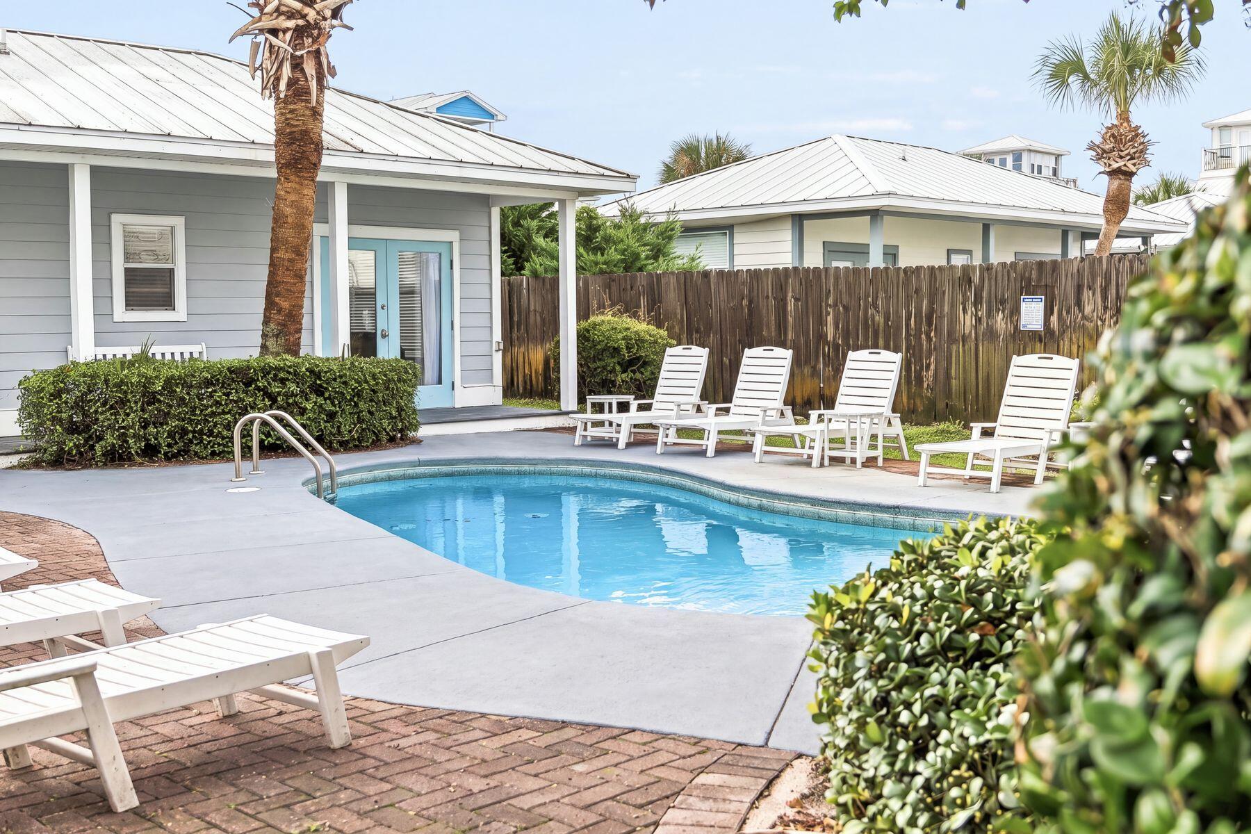 CRYSTAL BEACH - Residential
