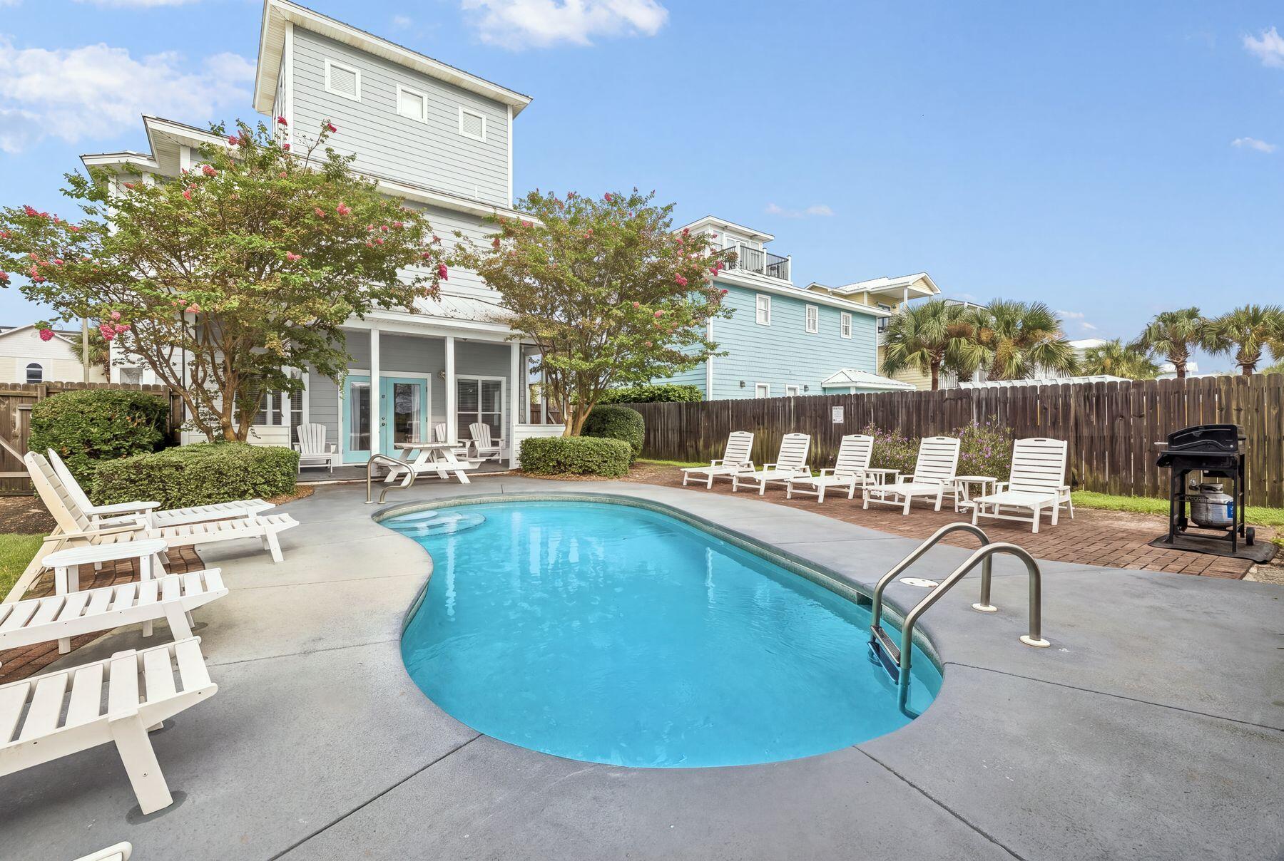CRYSTAL BEACH - Residential