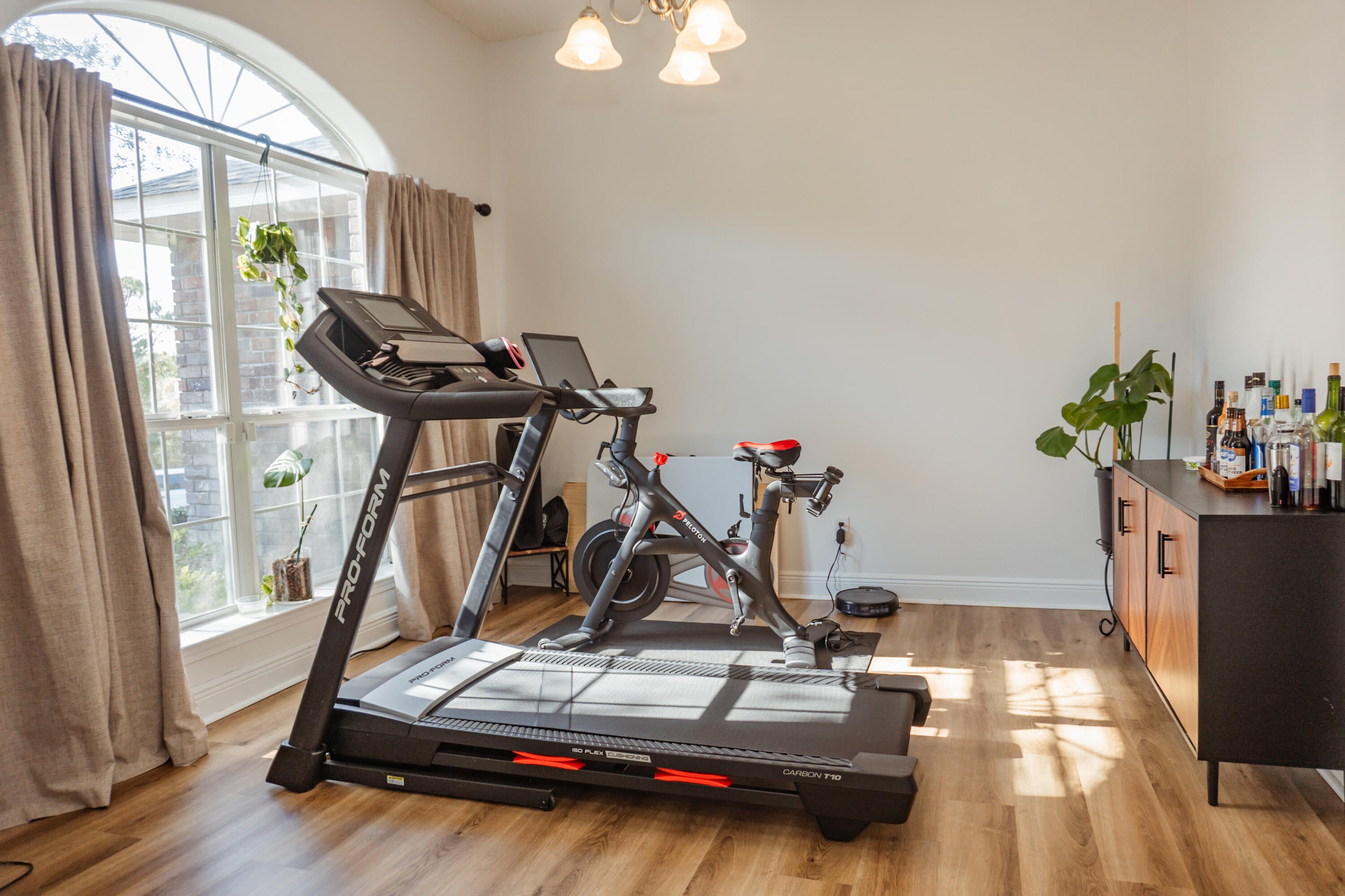 FOX VALLEY - Residential Lease