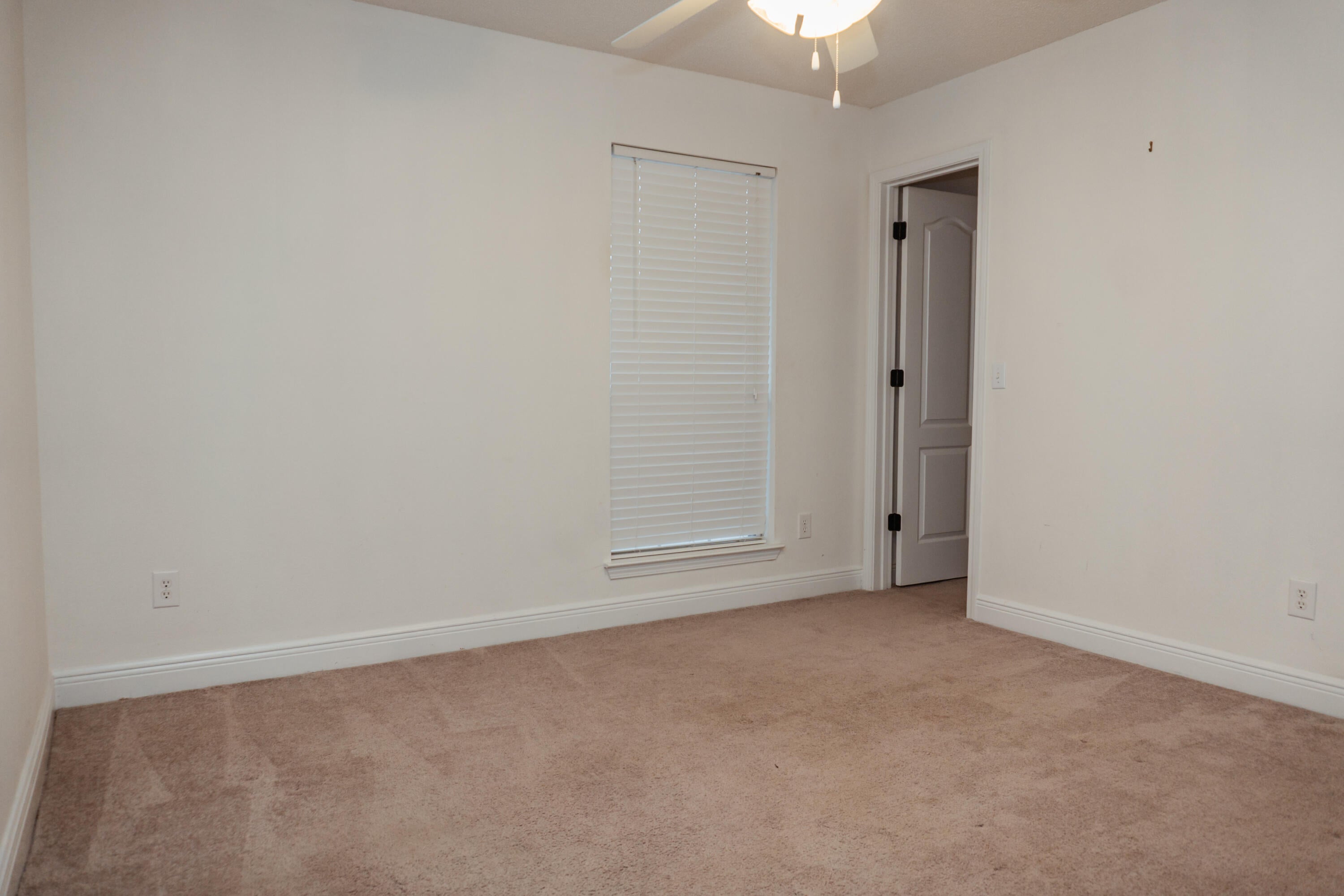 FOX VALLEY - Residential Lease