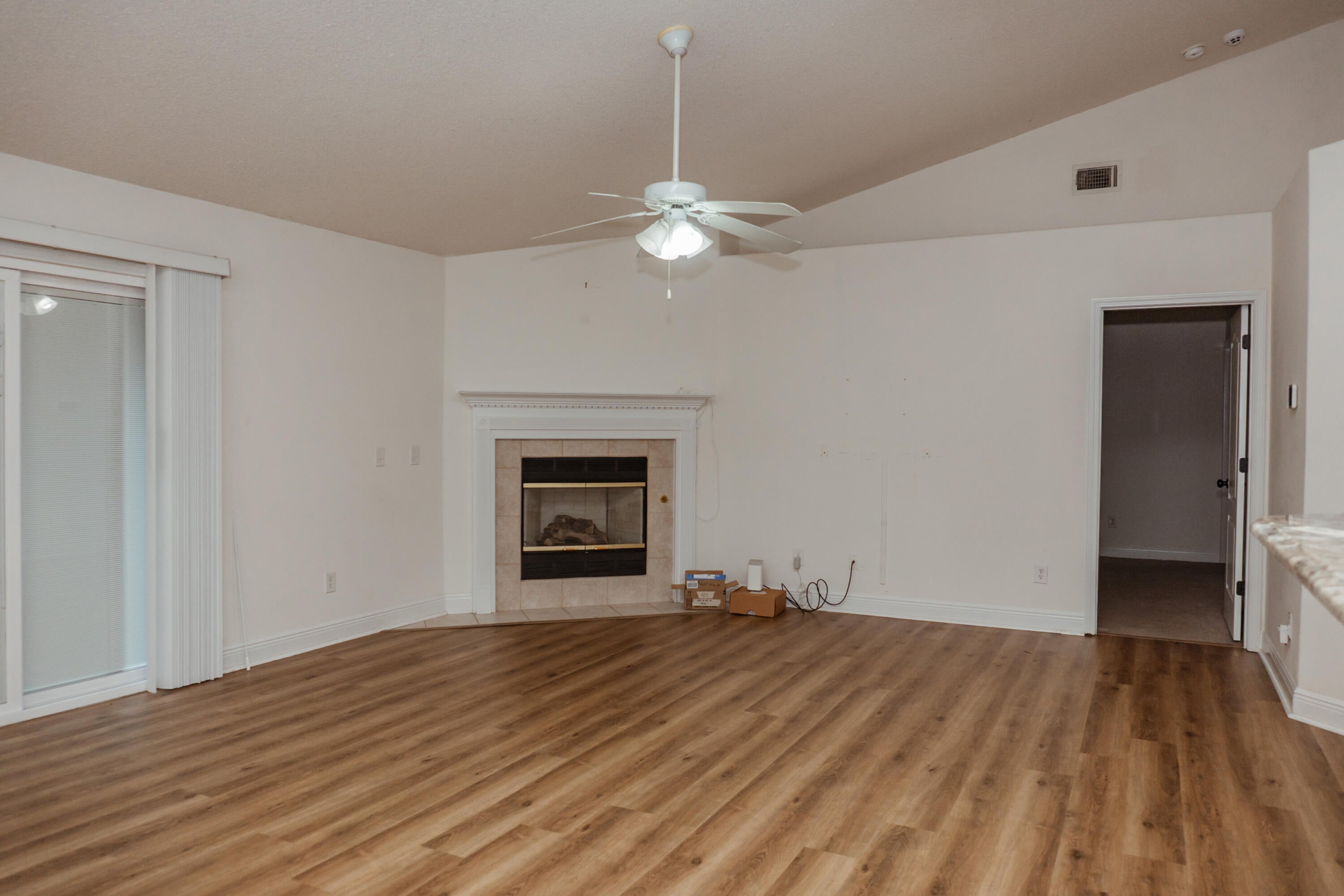 FOX VALLEY - Residential Lease