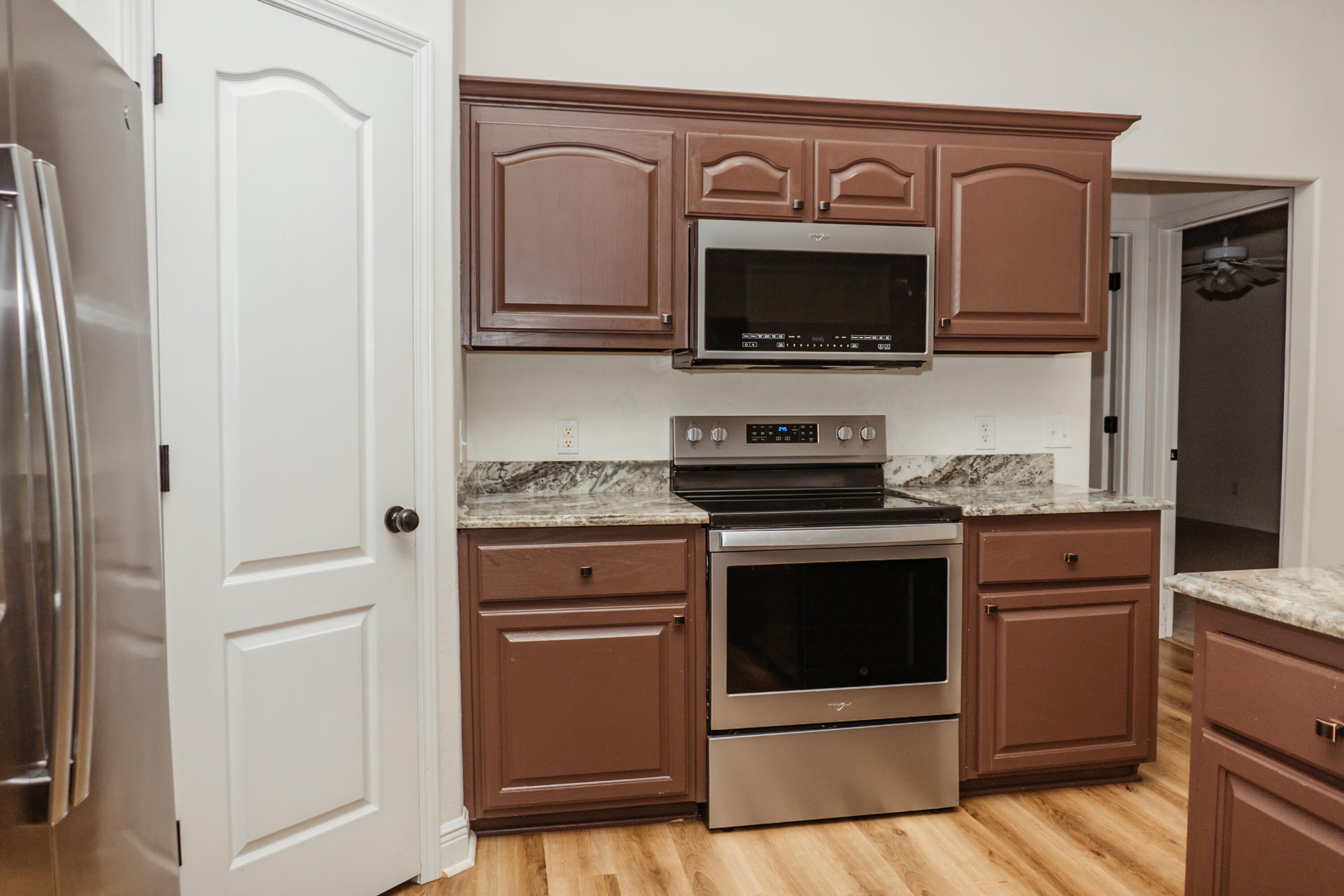 FOX VALLEY - Residential Lease