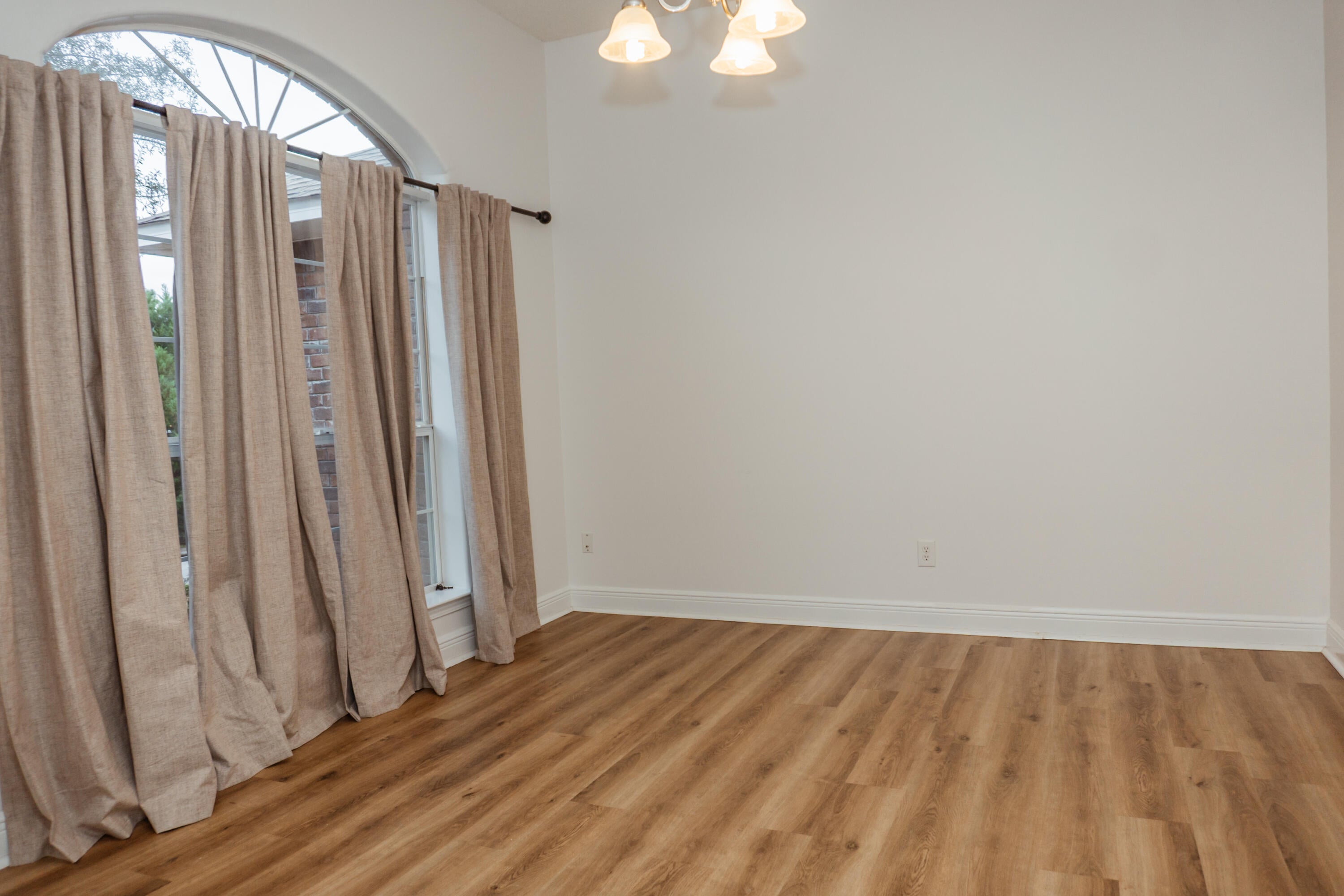 FOX VALLEY - Residential Lease