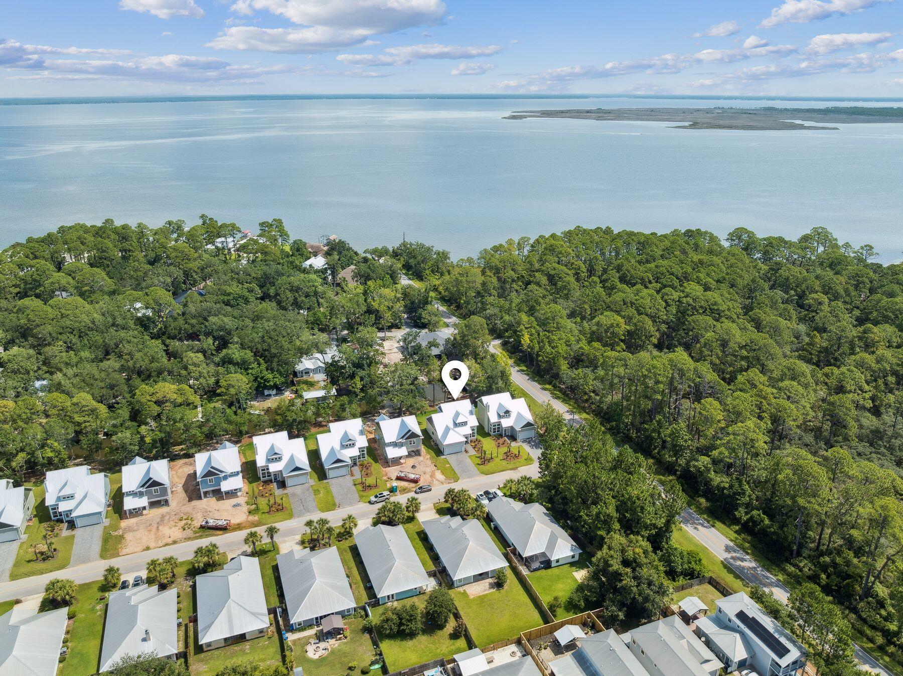 EAGLE BAY - Residential