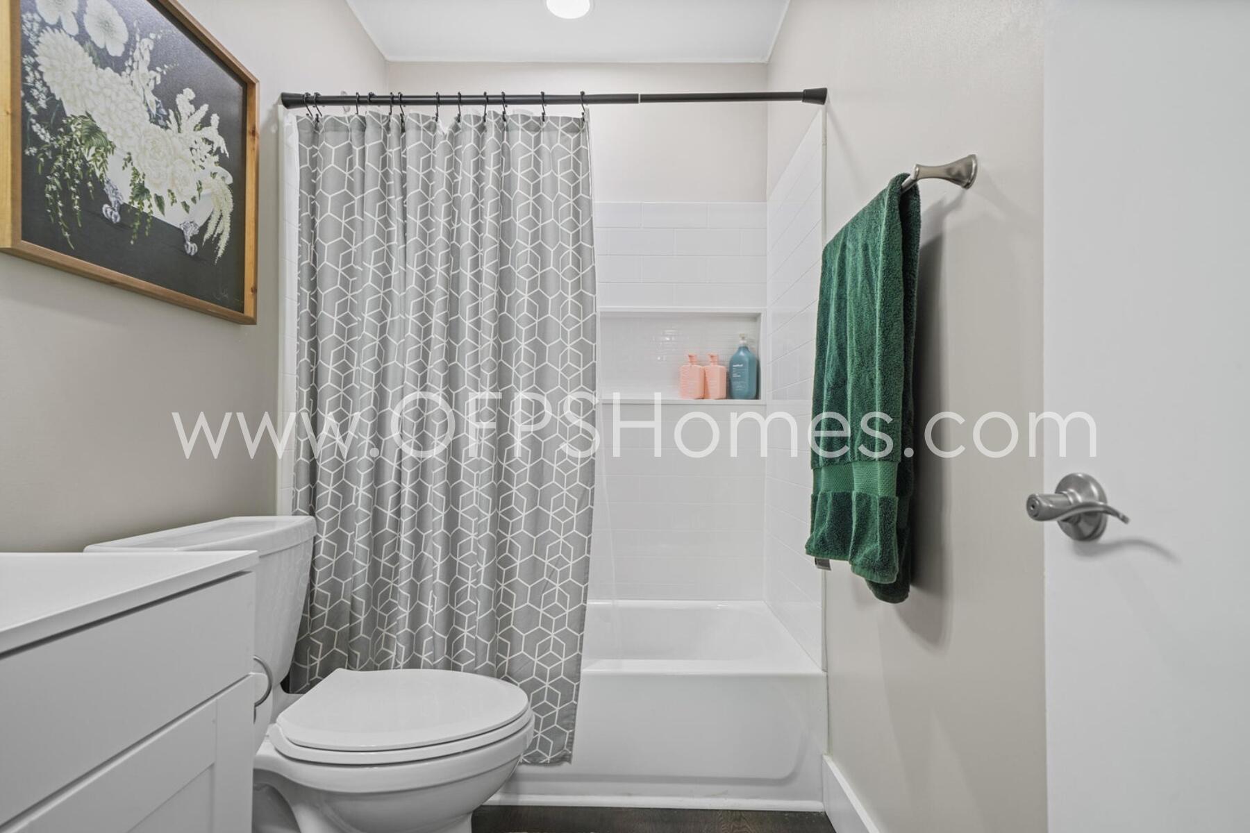 PORT DIXIE - Residential Lease
