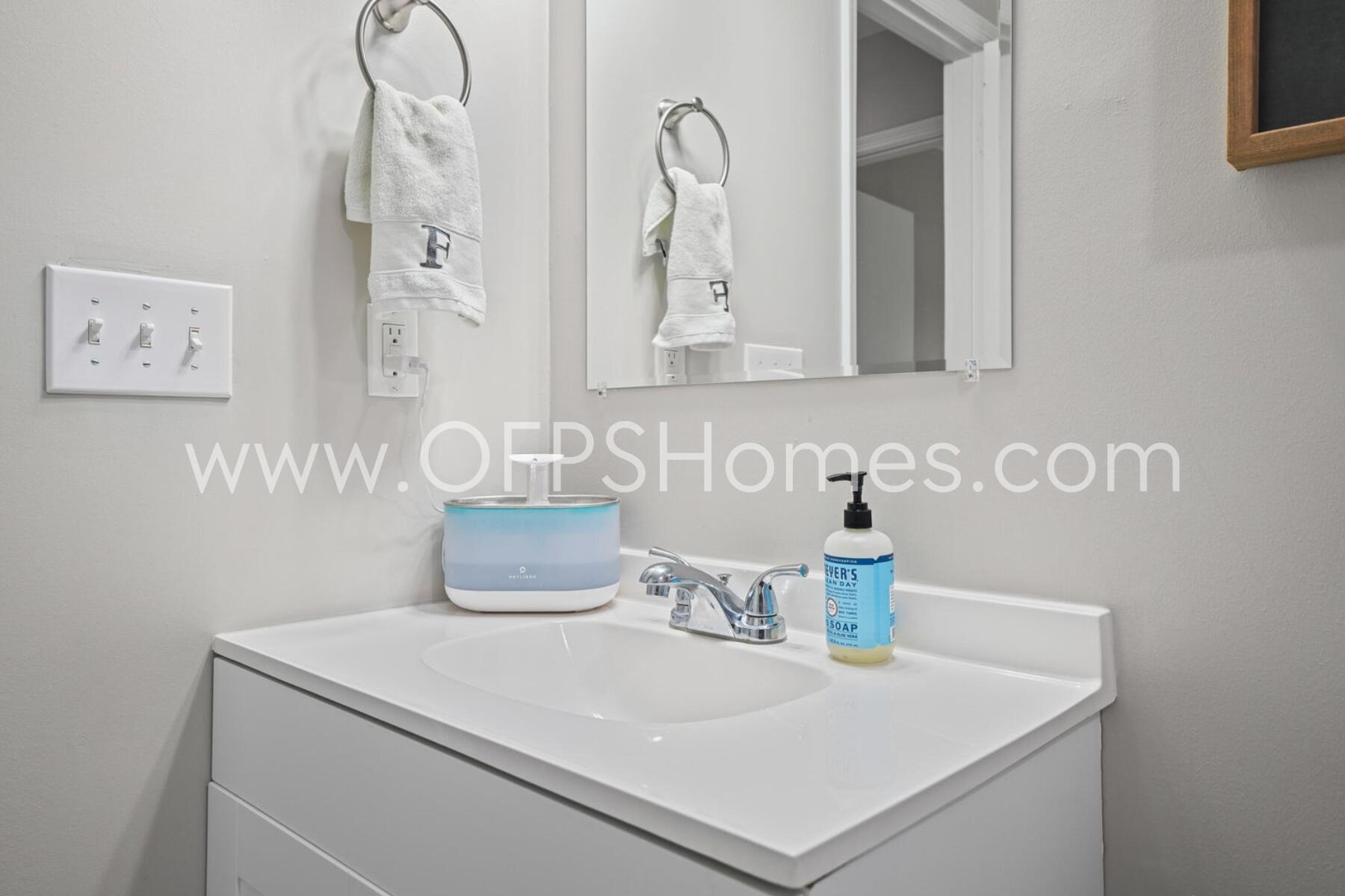 PORT DIXIE - Residential Lease