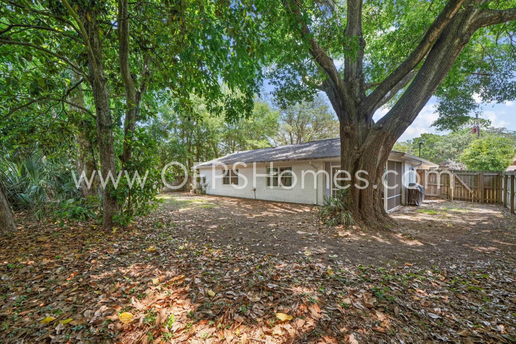 PORT DIXIE - Residential Lease