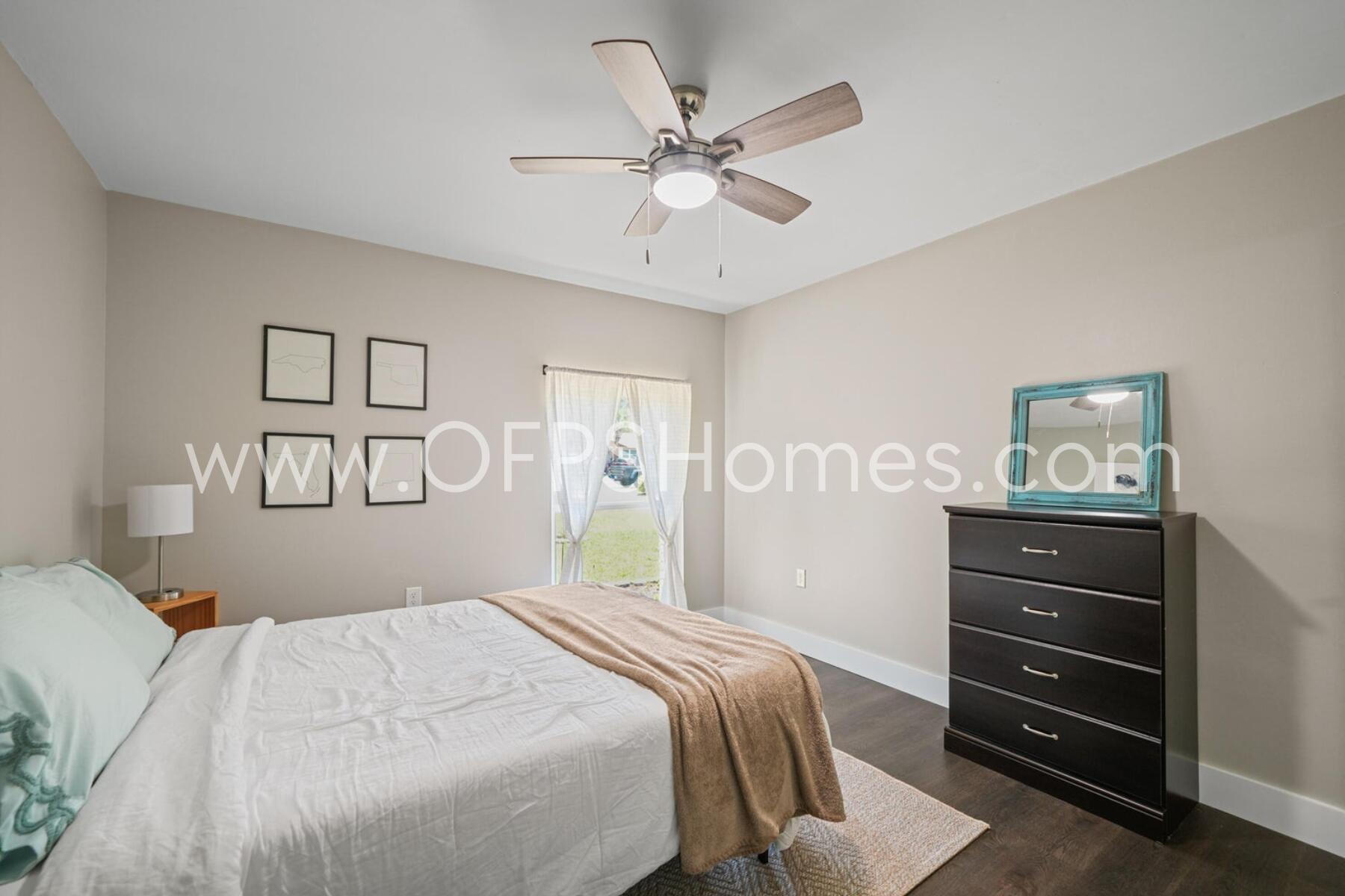 PORT DIXIE - Residential Lease