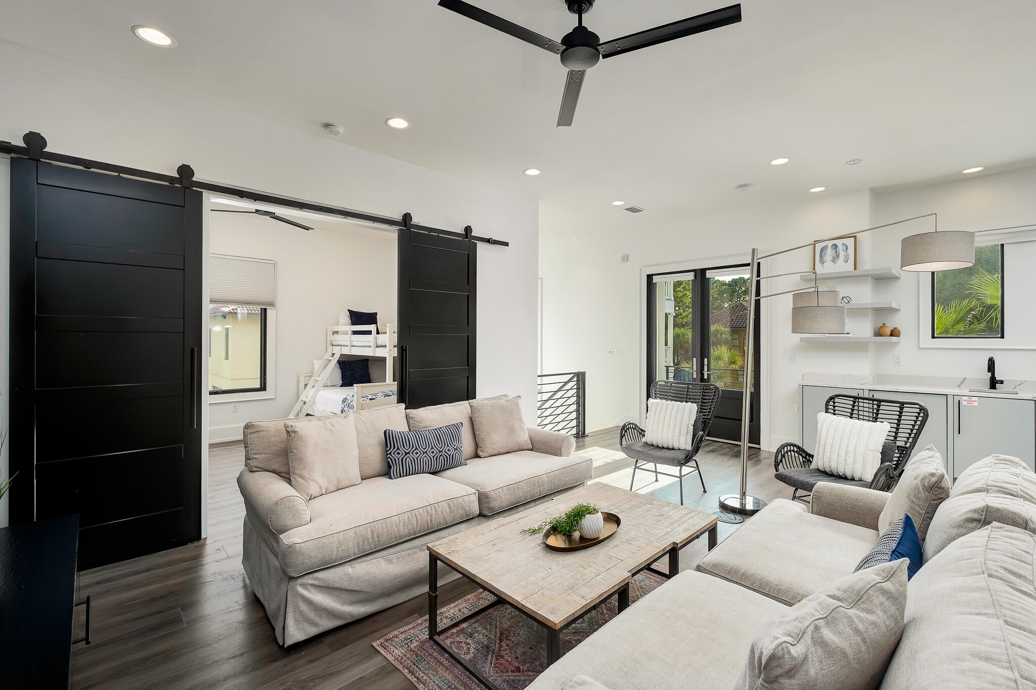 EMERALD WATERS VILLAGE - Residential