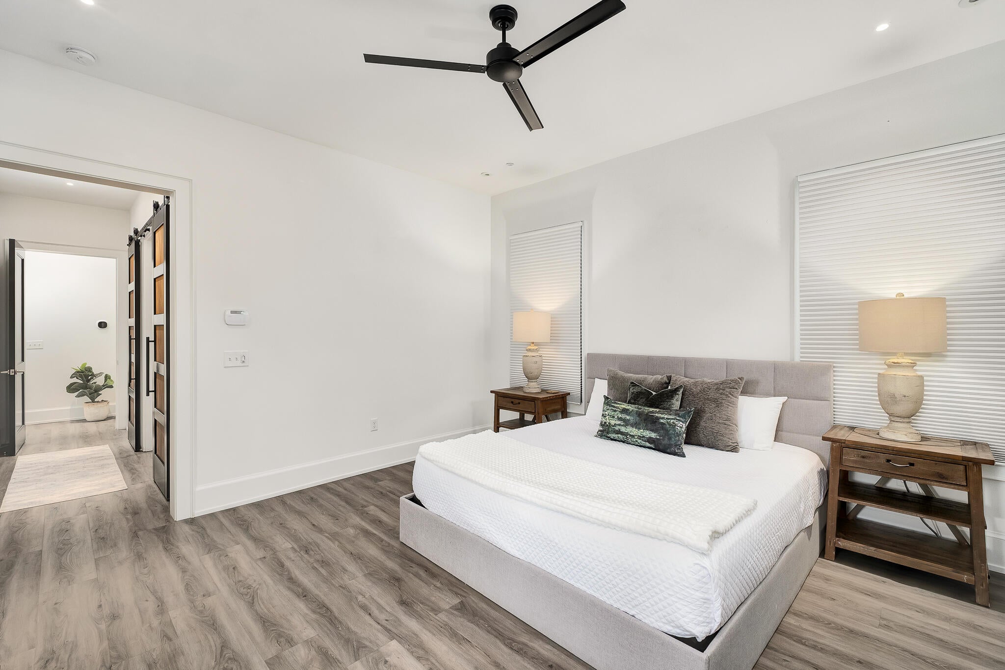 EMERALD WATERS VILLAGE - Residential