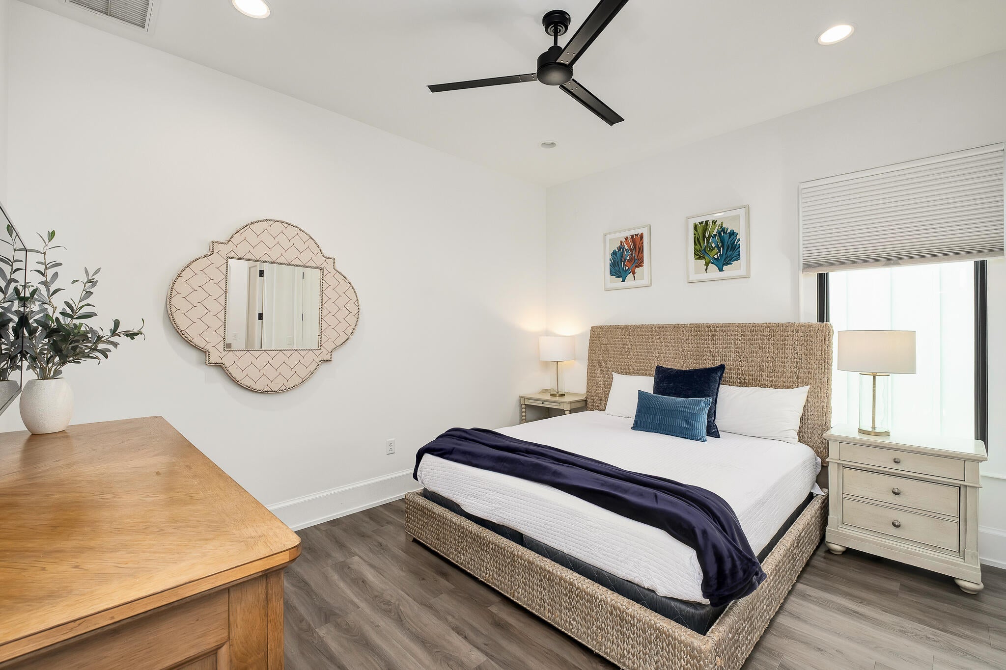 EMERALD WATERS VILLAGE - Residential