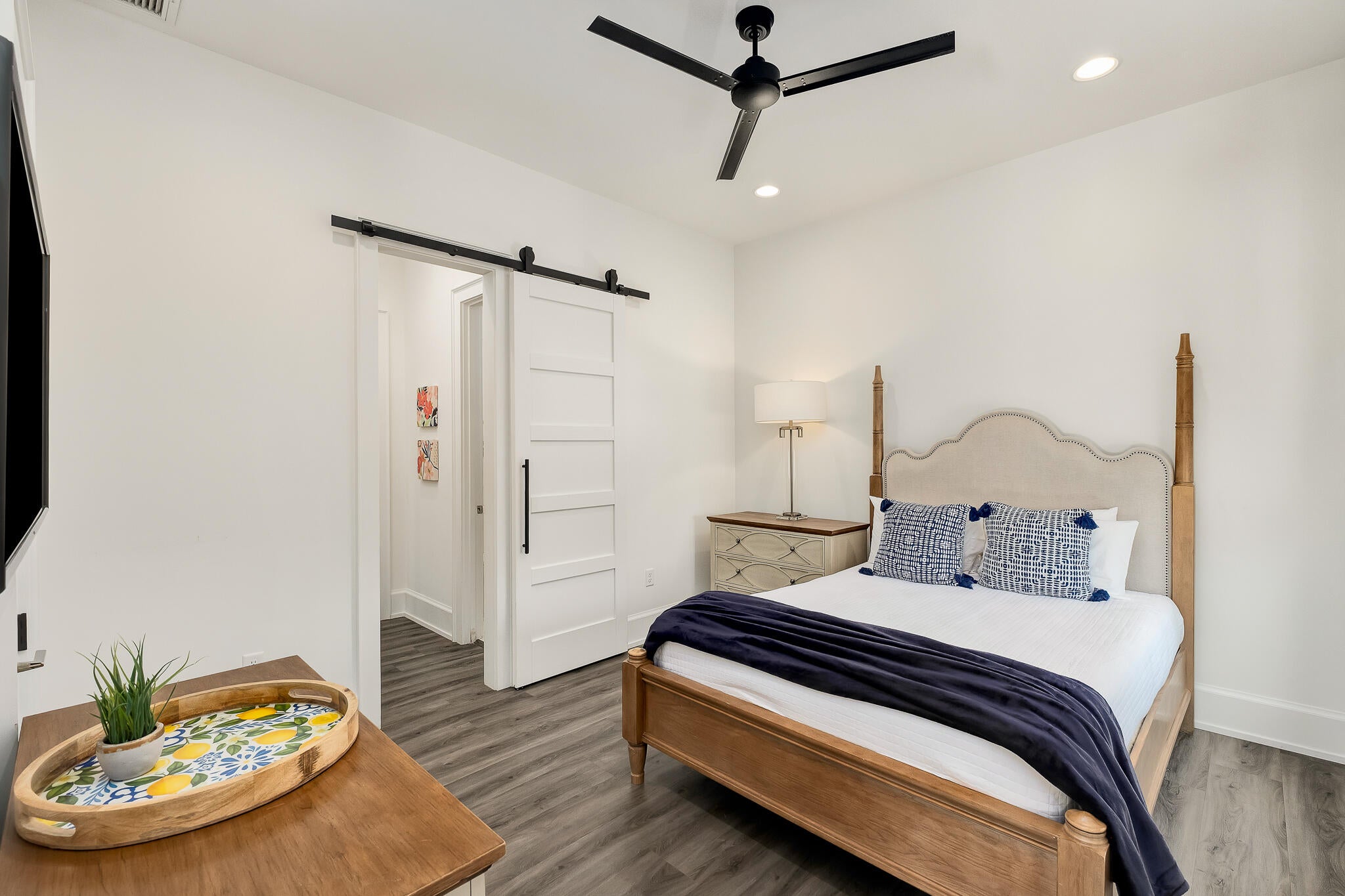 EMERALD WATERS VILLAGE - Residential