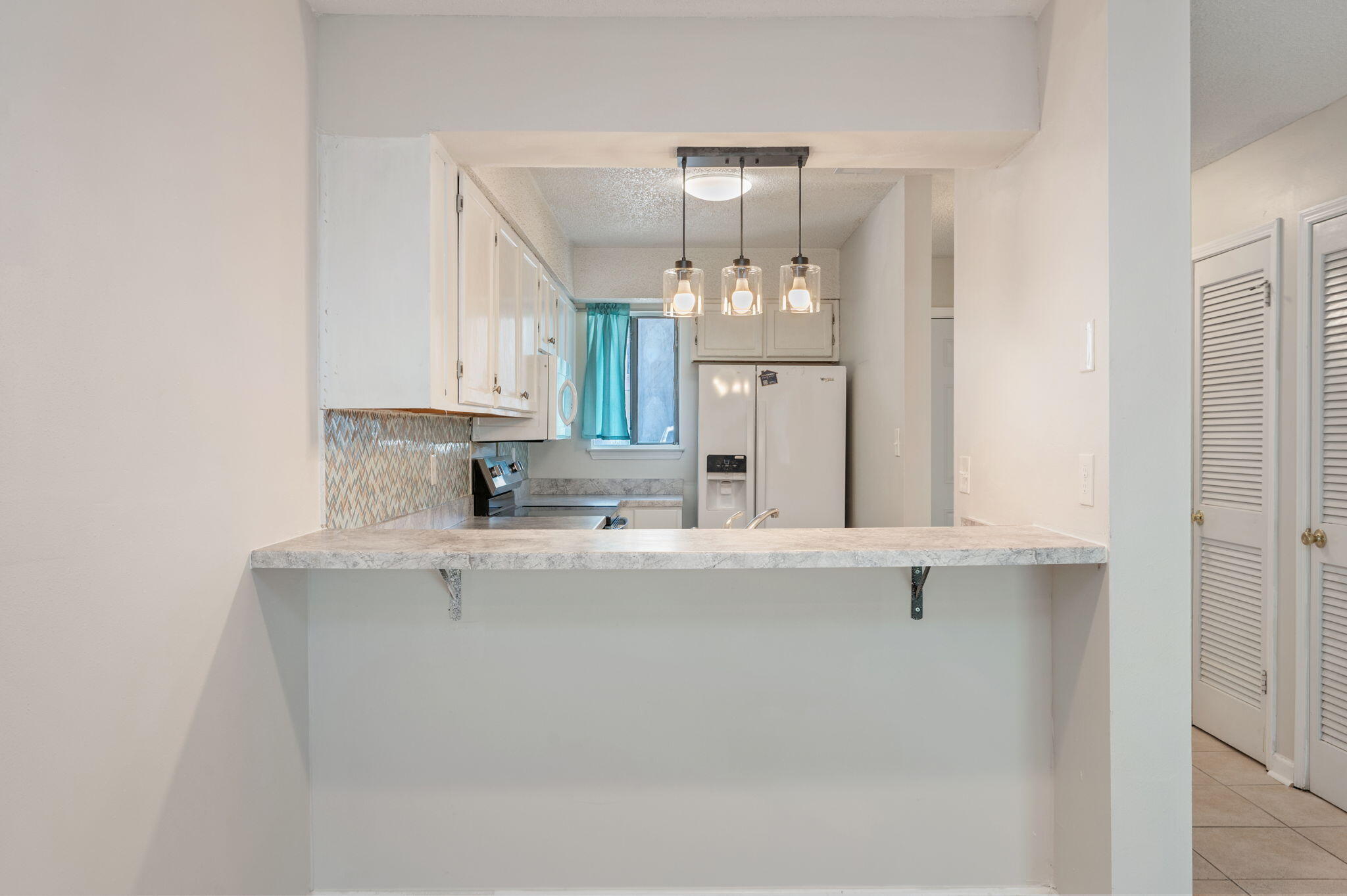 NEW WALTON VILLAGE - Residential Lease