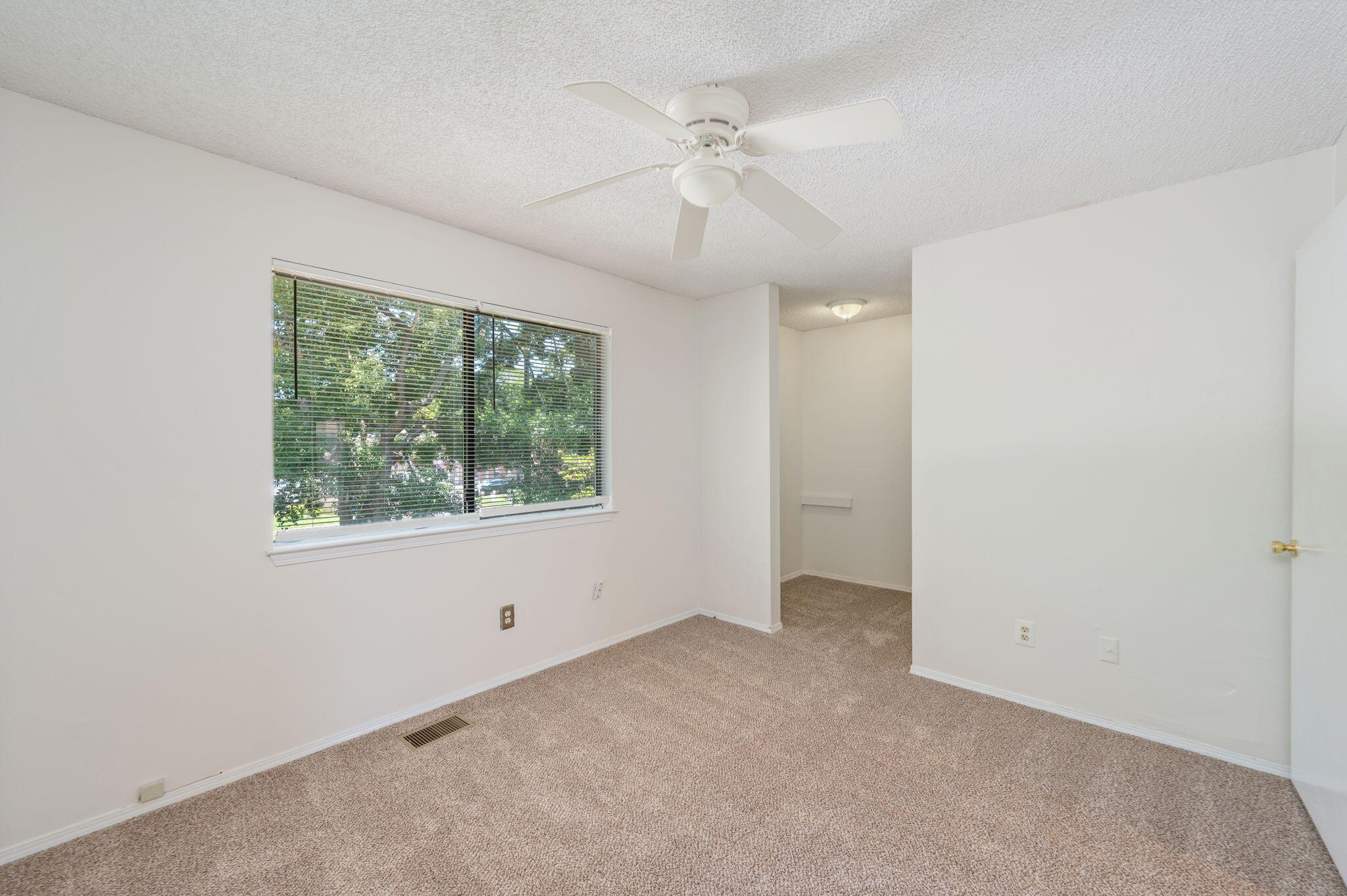 NEW WALTON VILLAGE - Residential Lease