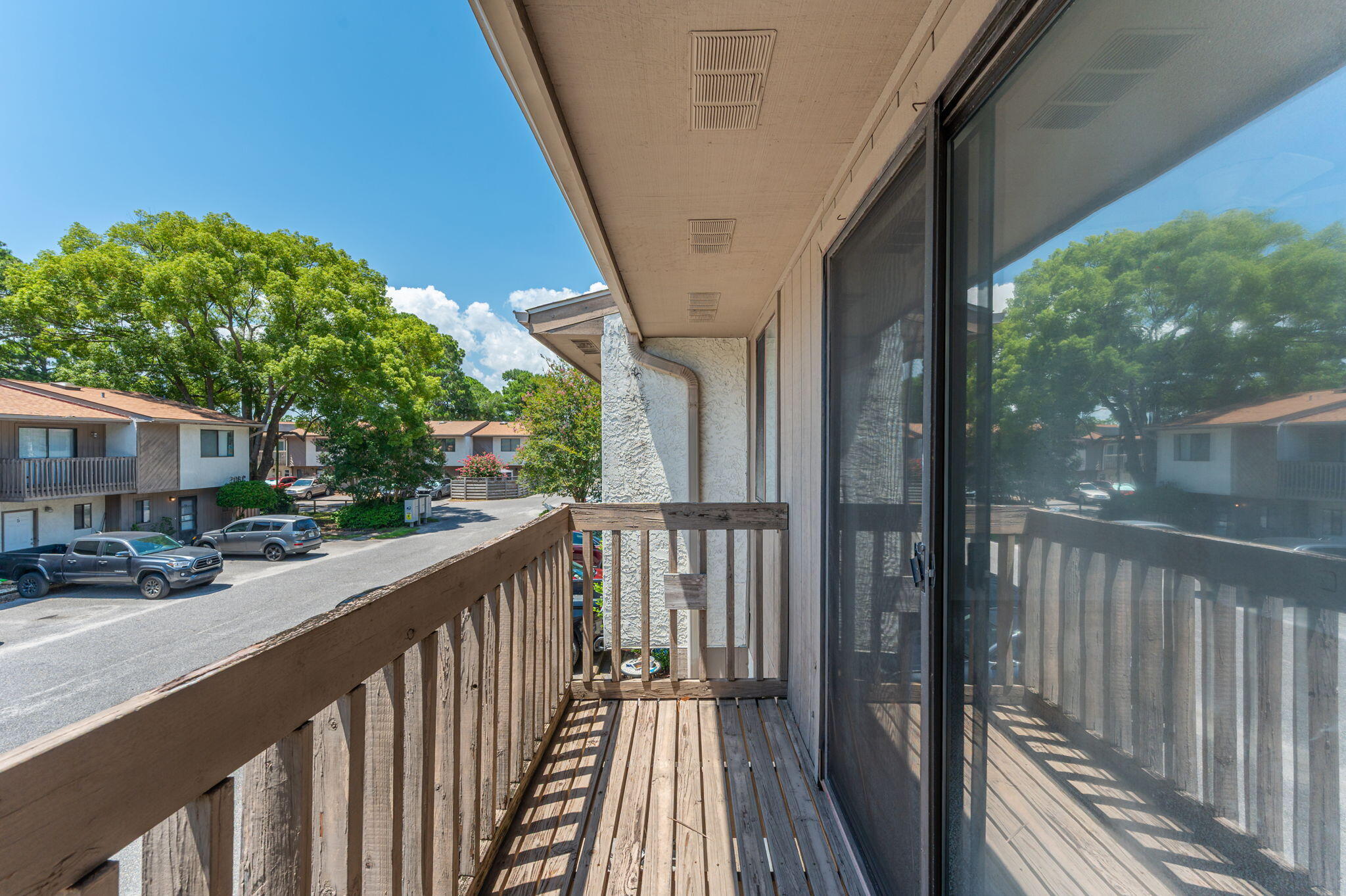 NEW WALTON VILLAGE - Residential Lease