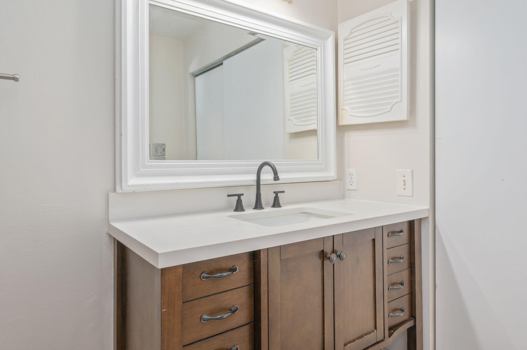 NEW WALTON VILLAGE - Residential Lease