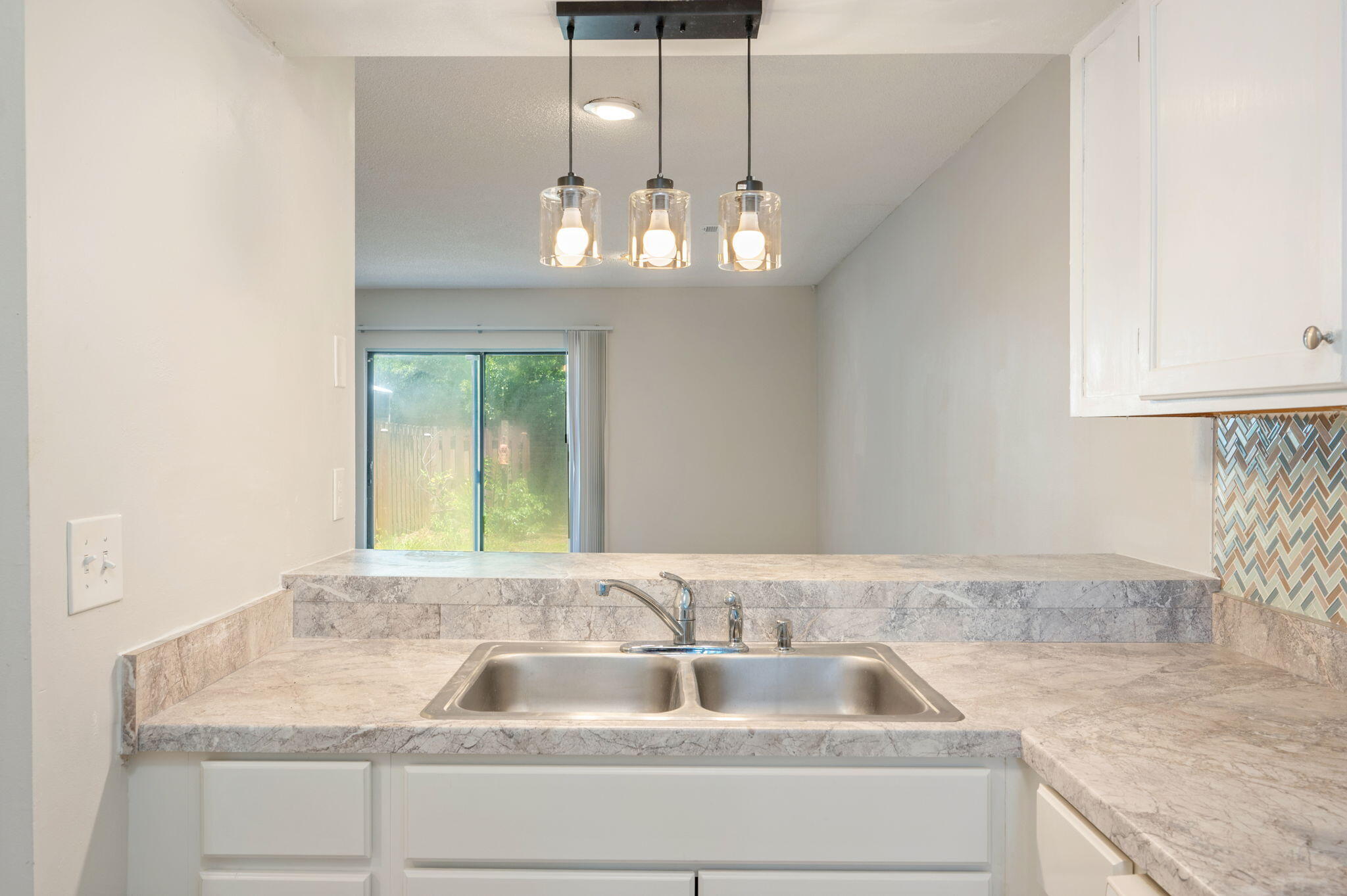 NEW WALTON VILLAGE - Residential Lease