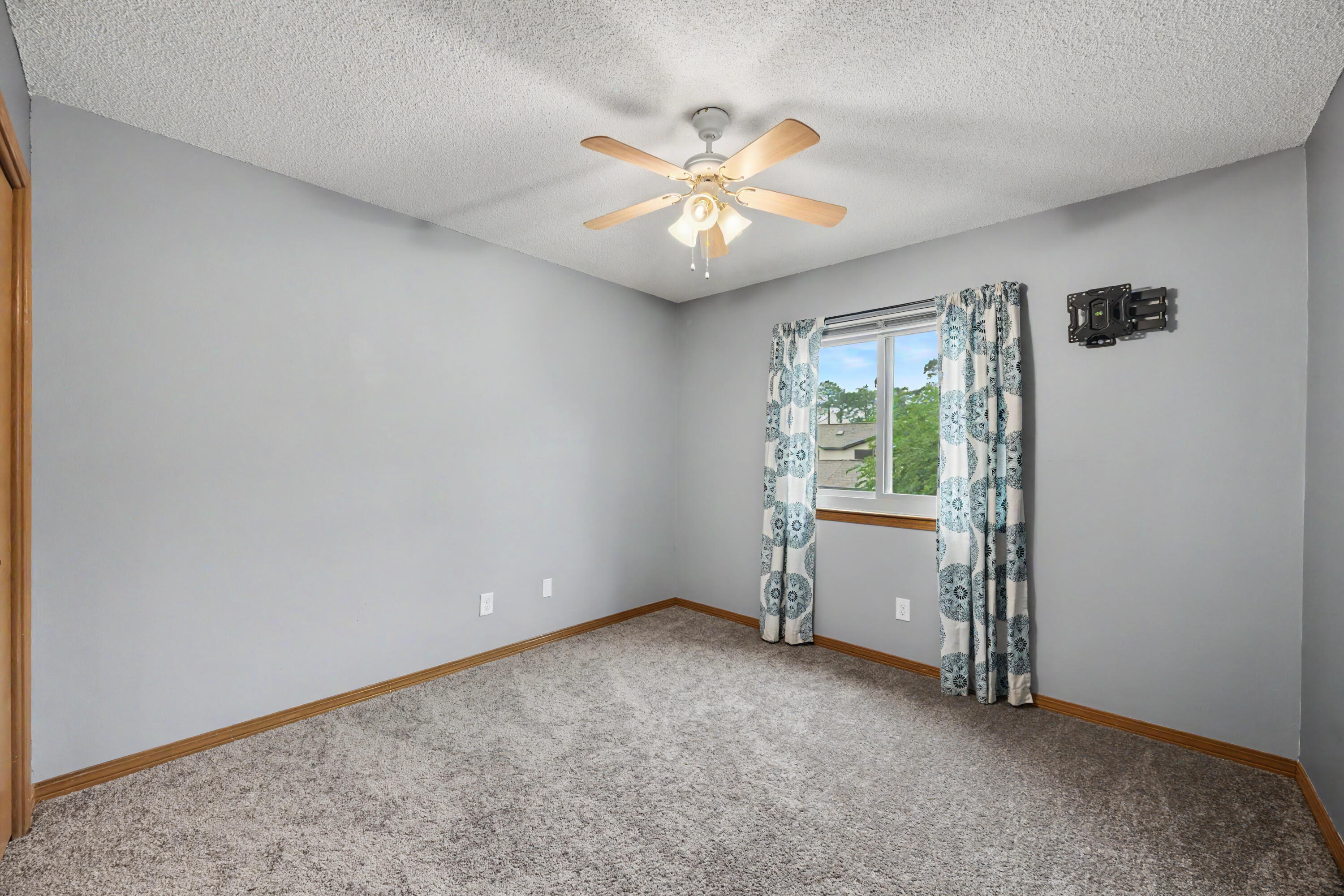 HIDDEN COVE UNIT 44 - Residential