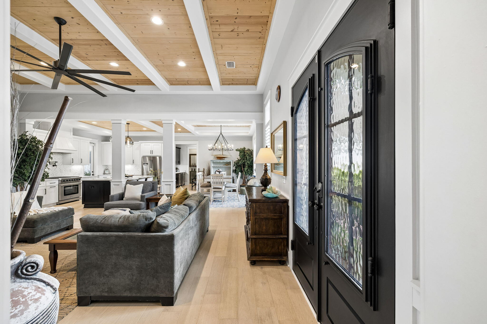 SECLUSION BAY - Residential