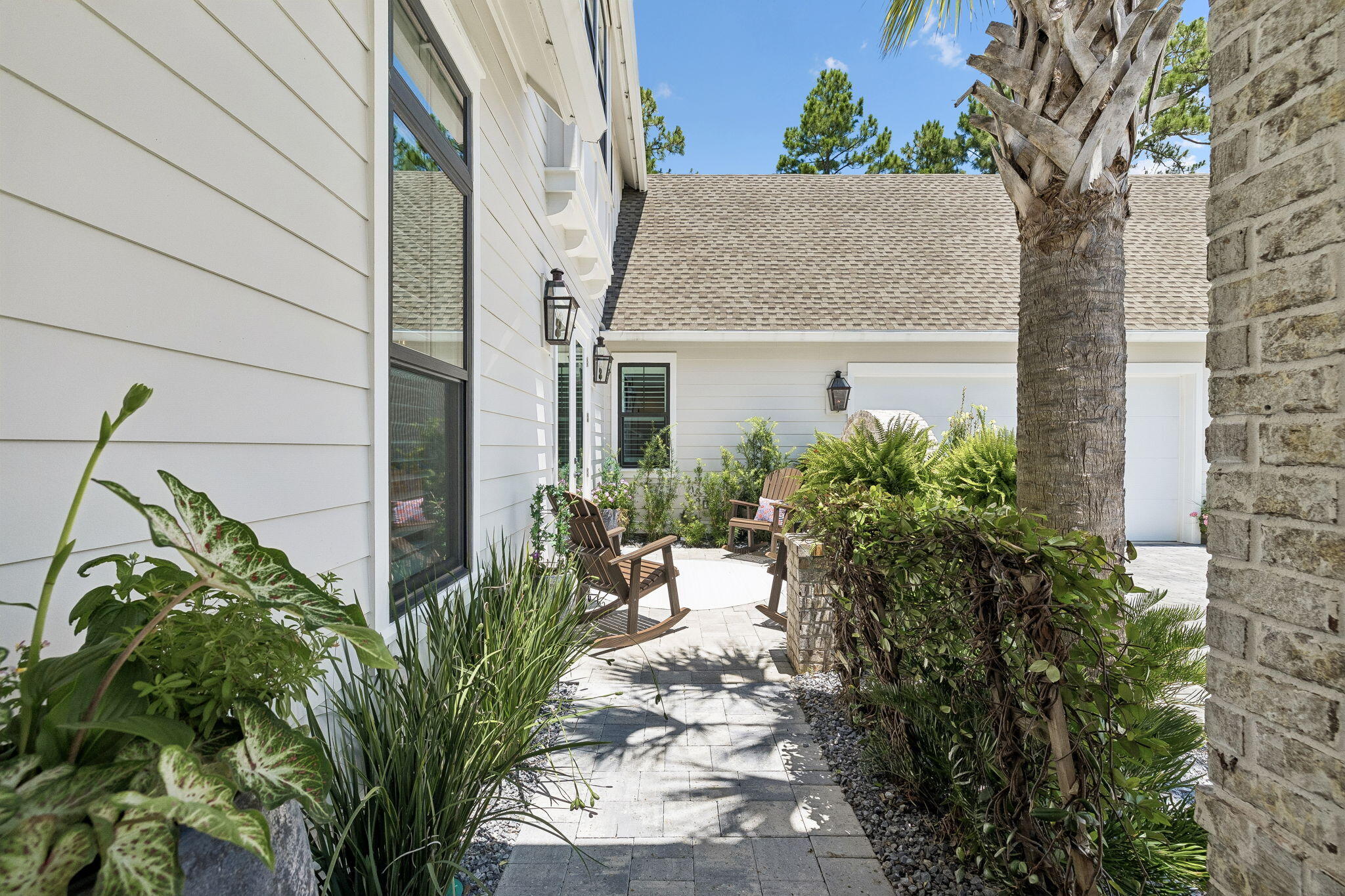 SECLUSION BAY - Residential