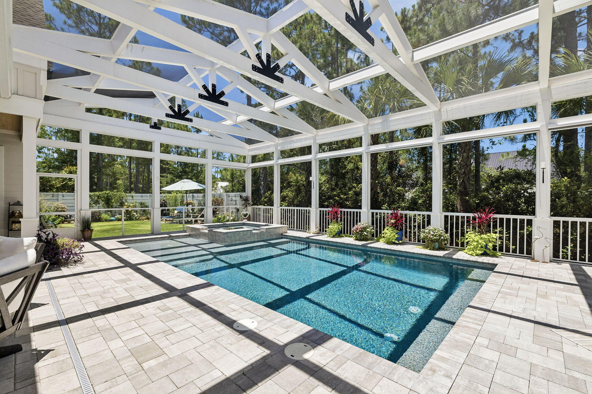 SECLUSION BAY - Residential