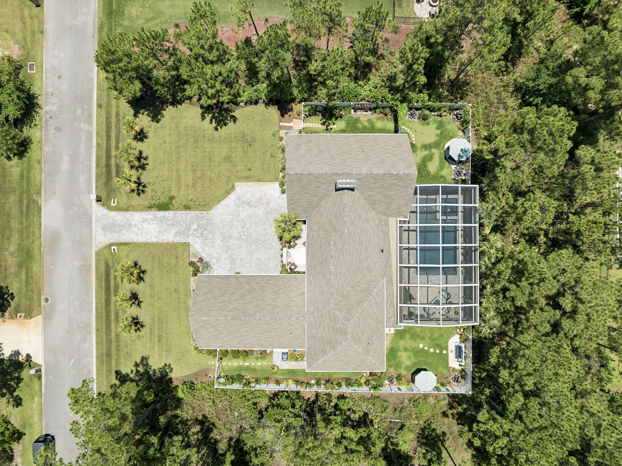 SECLUSION BAY - Residential