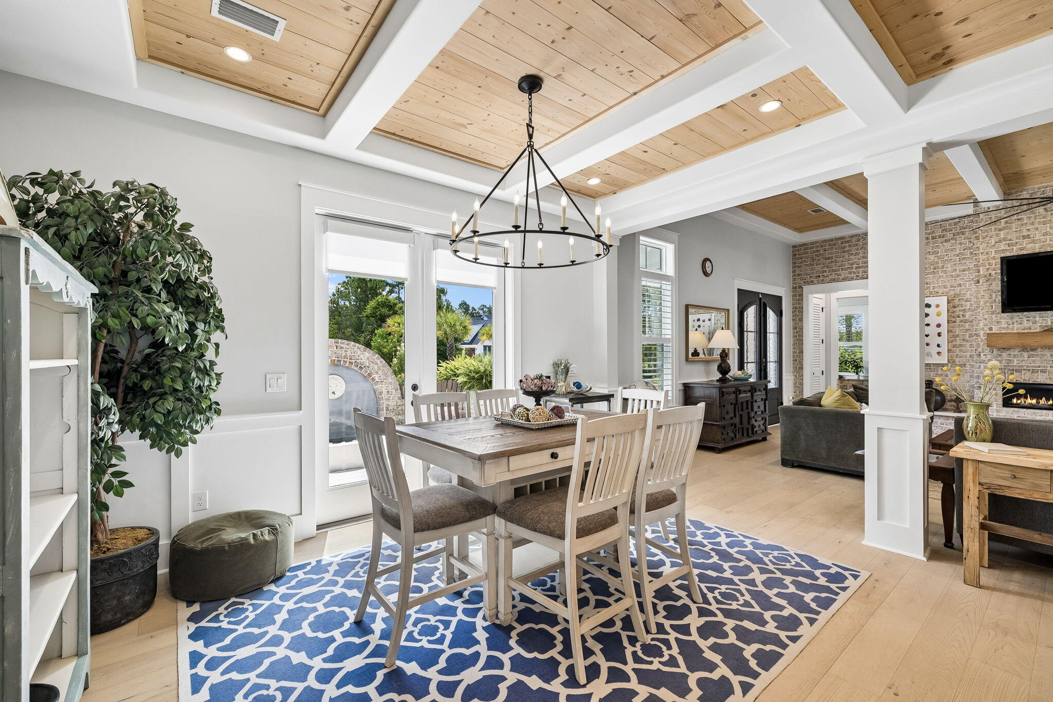 SECLUSION BAY - Residential