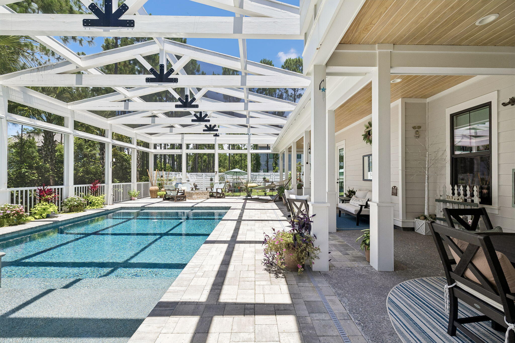 SECLUSION BAY - Residential
