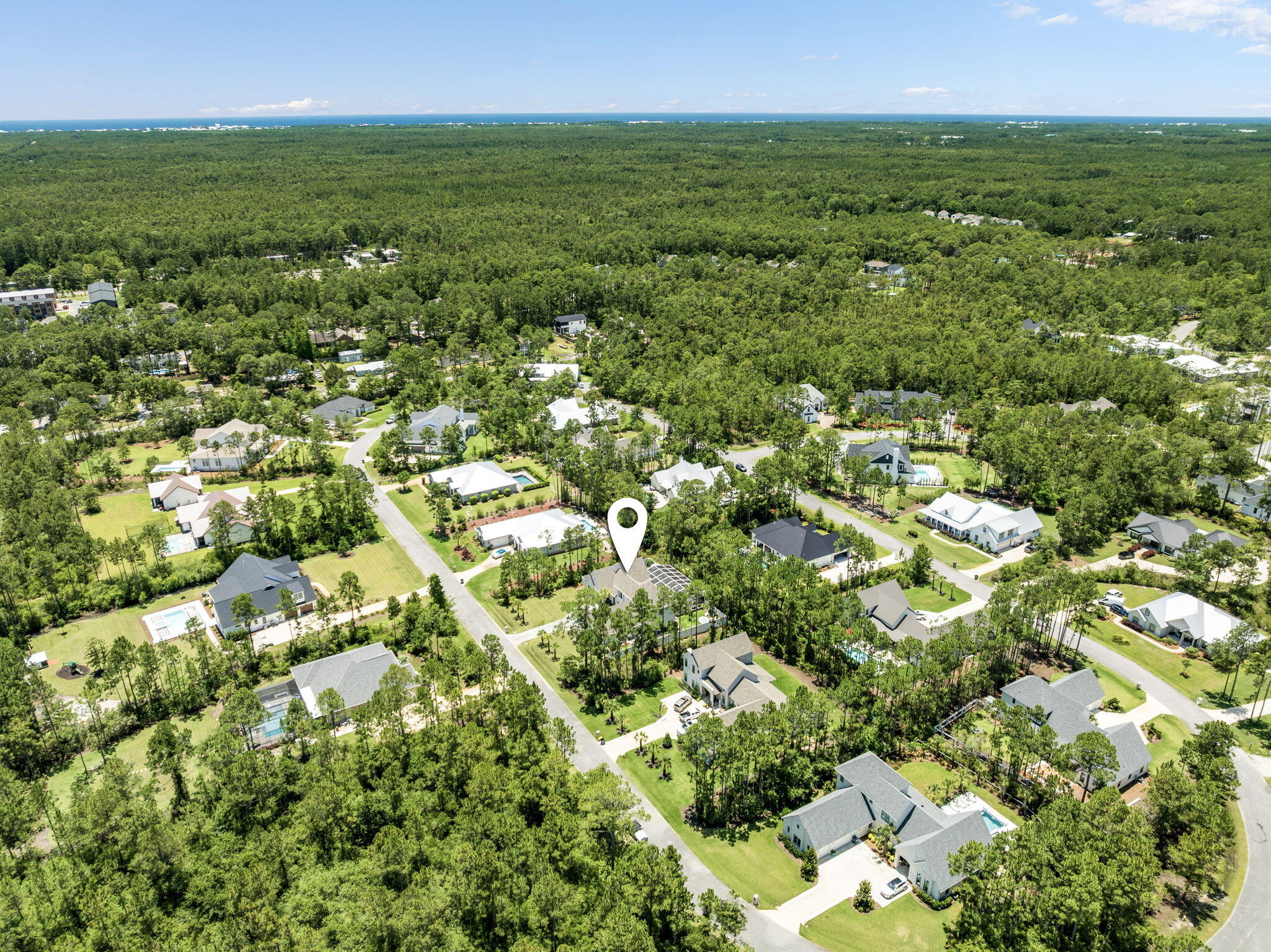 SECLUSION BAY - Residential
