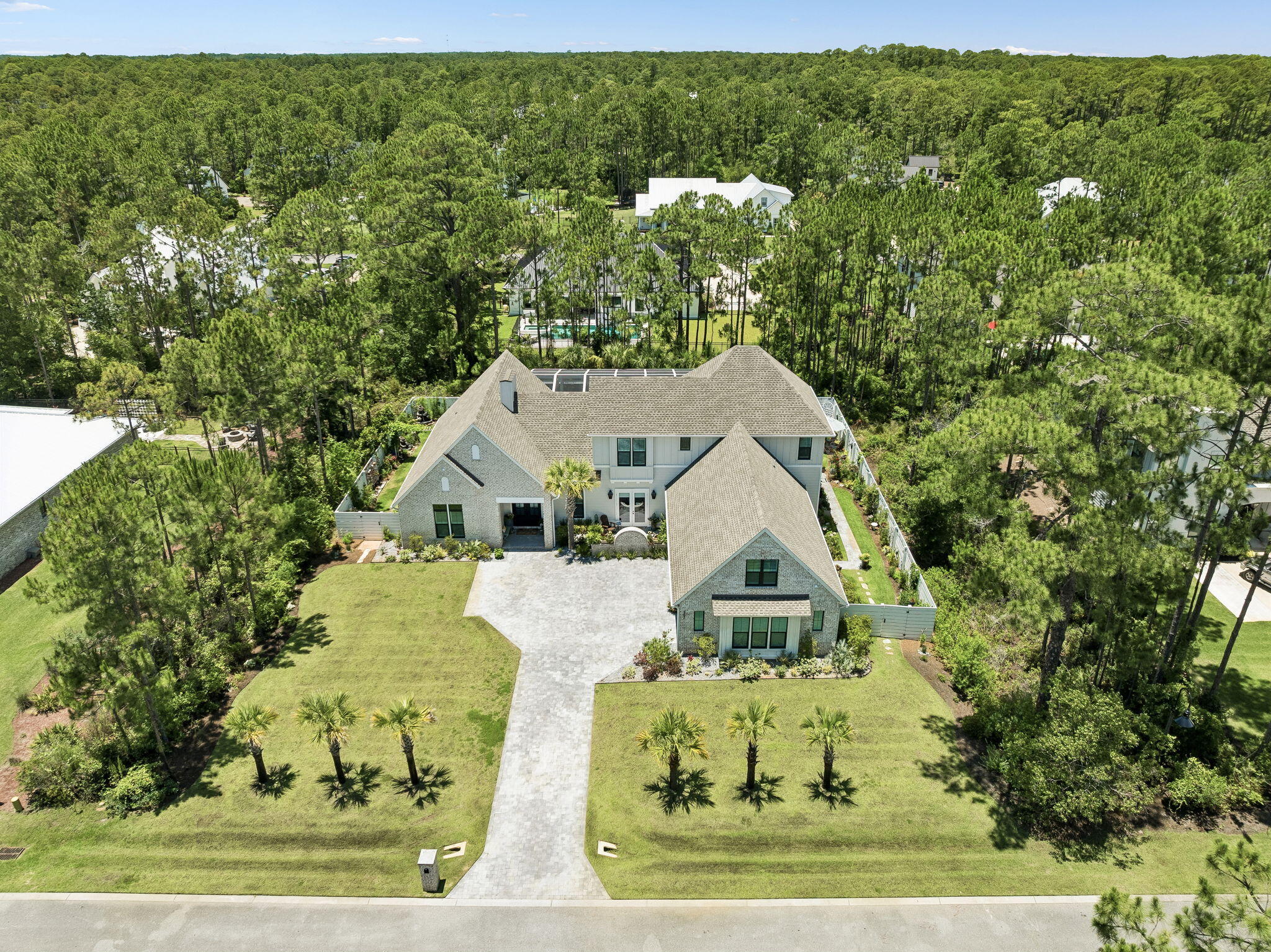 SECLUSION BAY - Residential