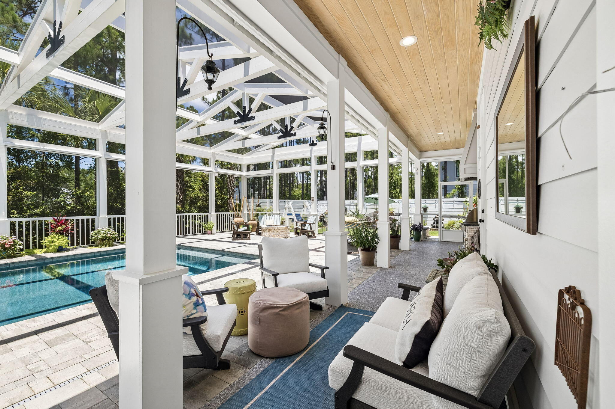 SECLUSION BAY - Residential