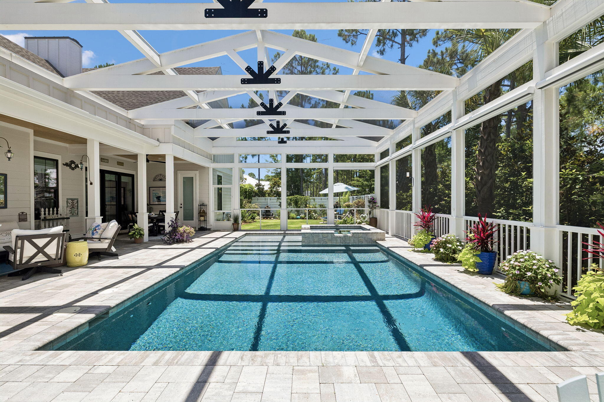 SECLUSION BAY - Residential