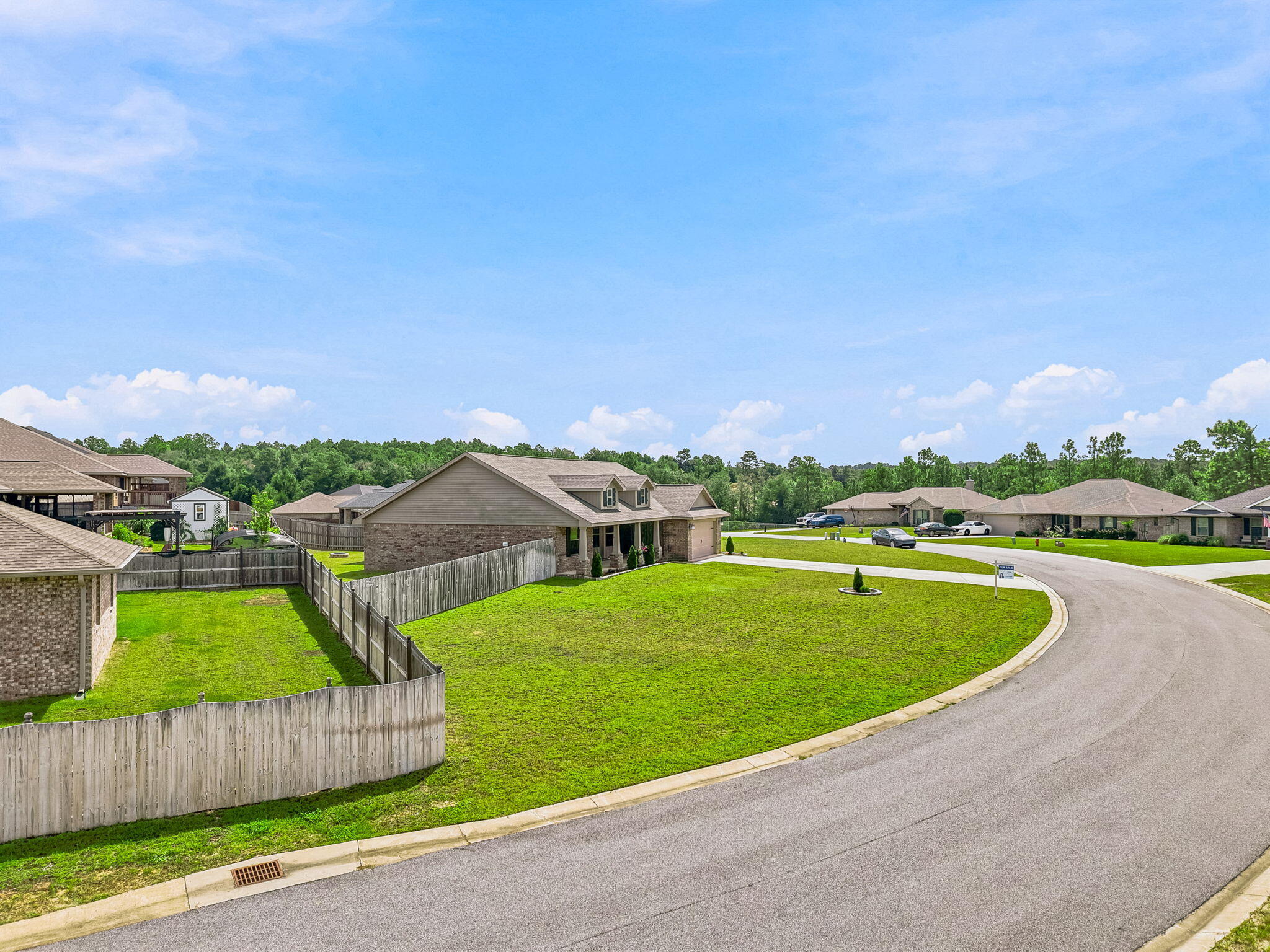 CHARLESTON PLACE - Residential