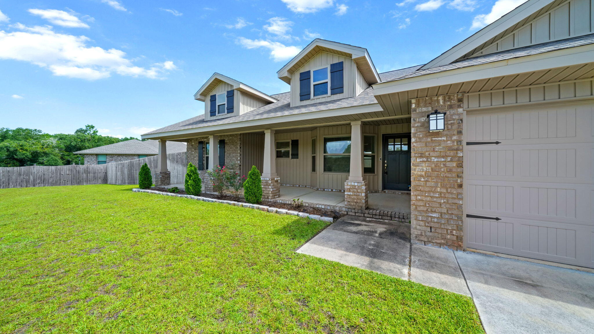 CHARLESTON PLACE - Residential