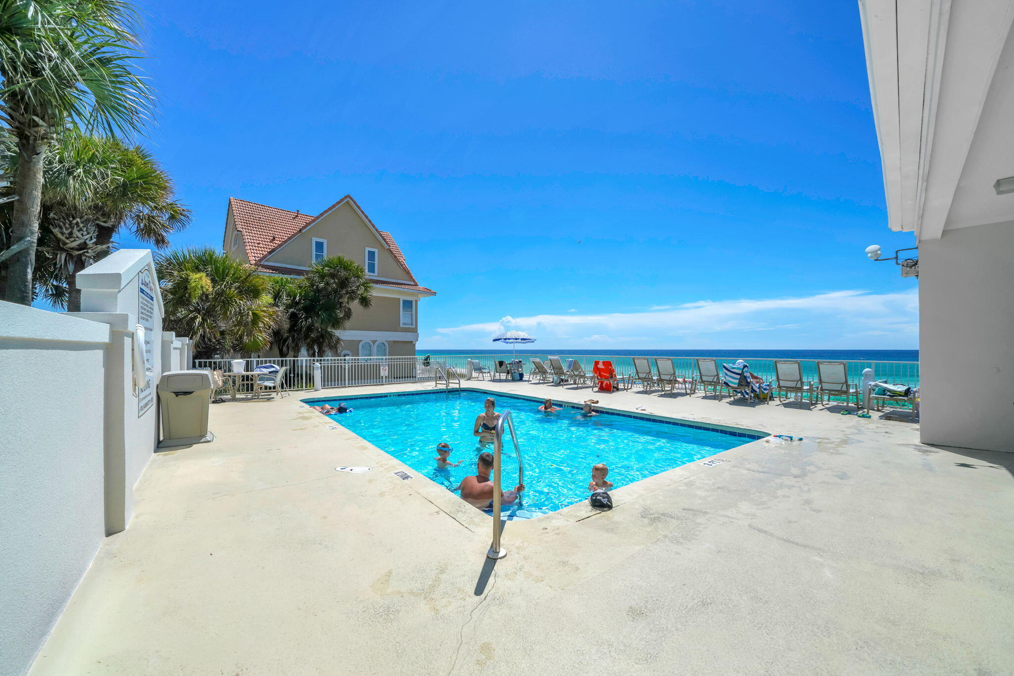 LEEWARD KEY - Residential