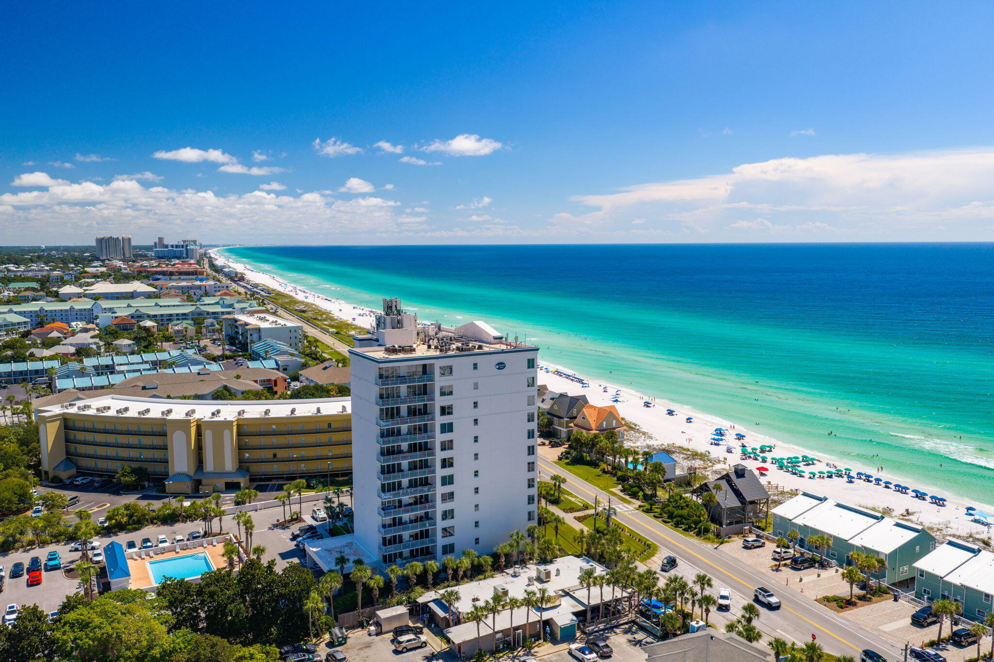 LEEWARD KEY - Residential