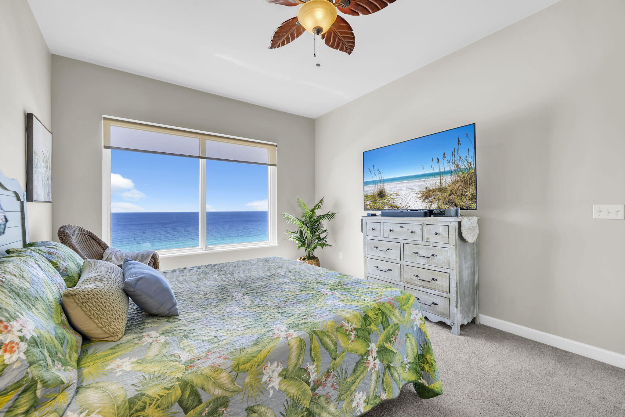 LEEWARD KEY - Residential