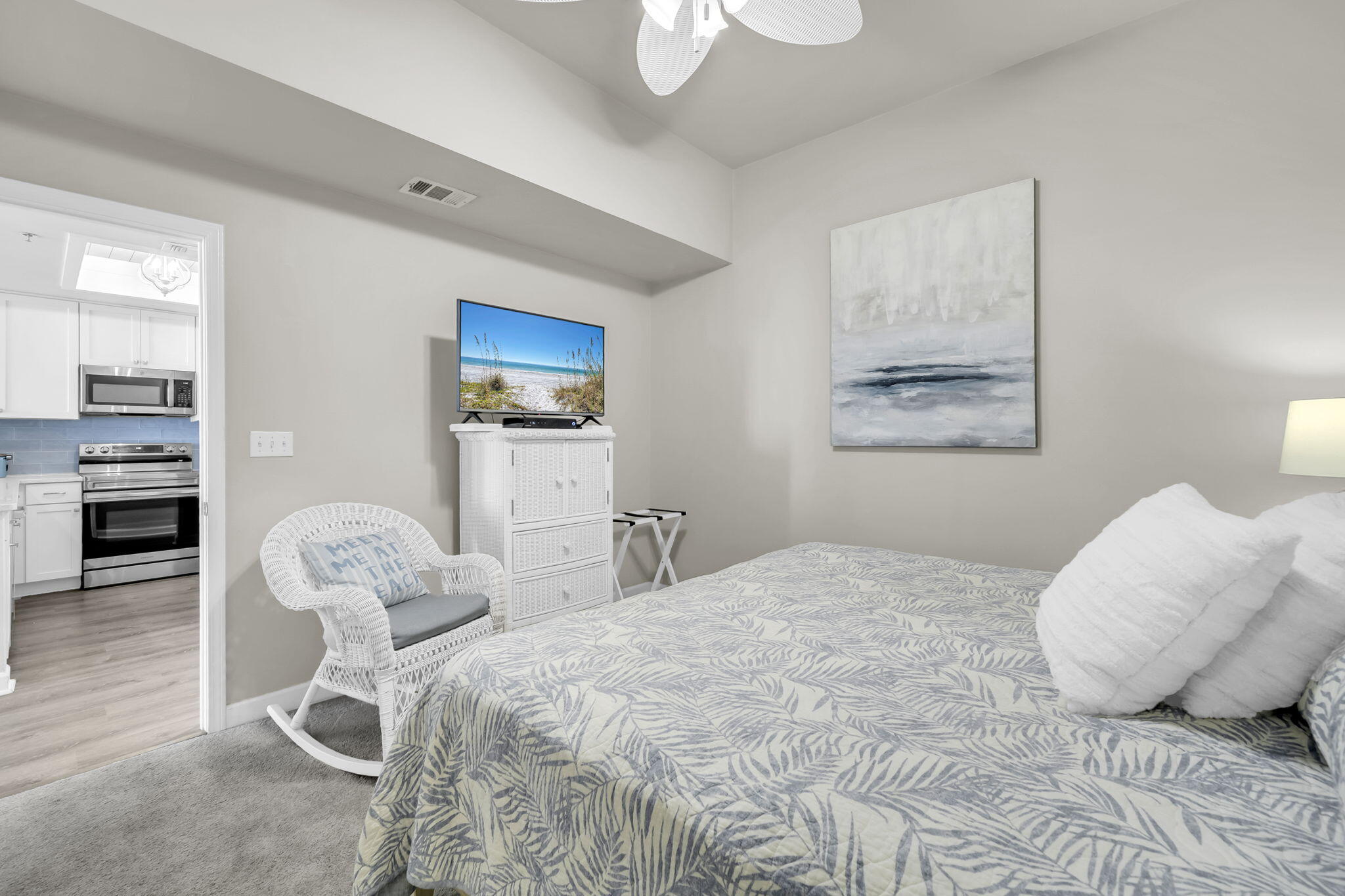 LEEWARD KEY - Residential