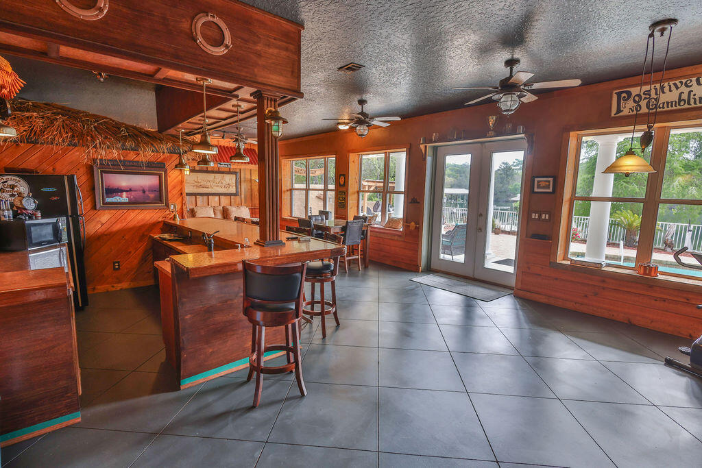 BAYOU POQUITO - Residential