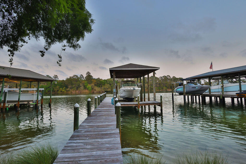 BAYOU POQUITO - Residential