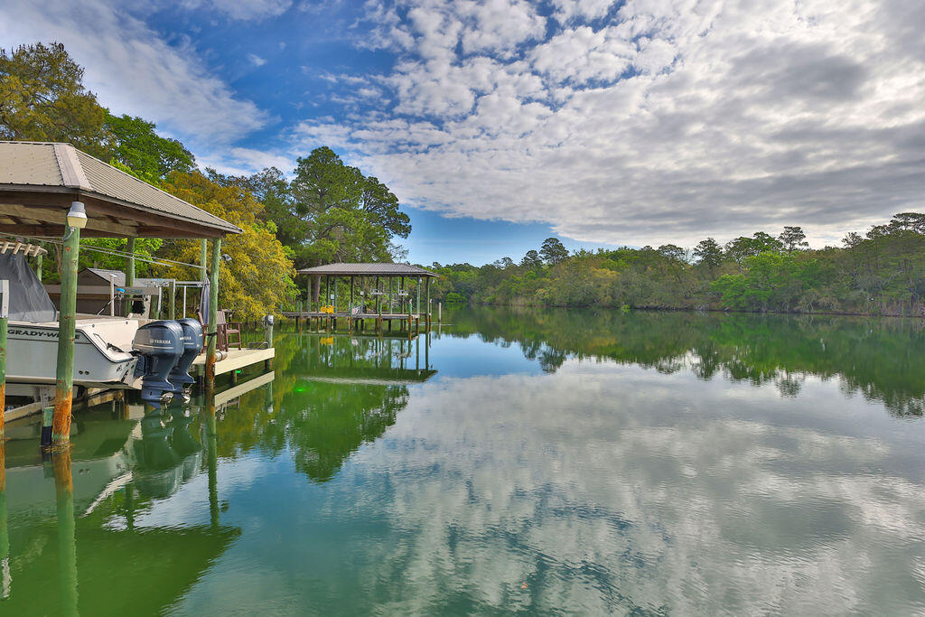 BAYOU POQUITO - Residential
