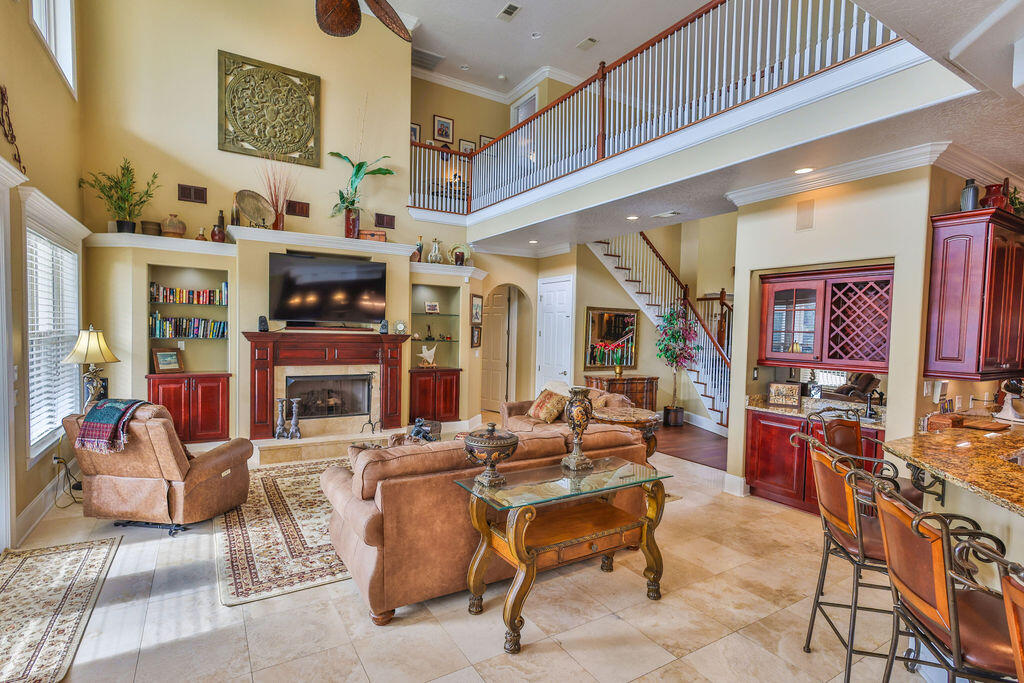 BAYOU POQUITO - Residential