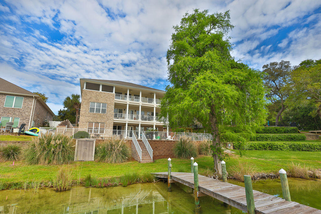 BAYOU POQUITO - Residential
