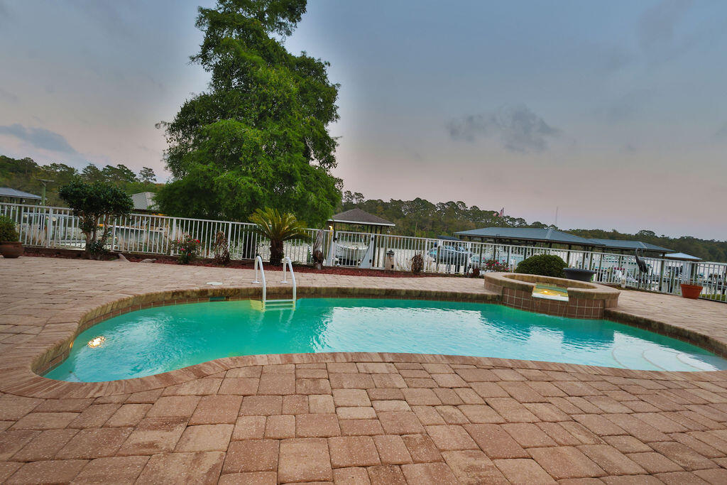 BAYOU POQUITO - Residential