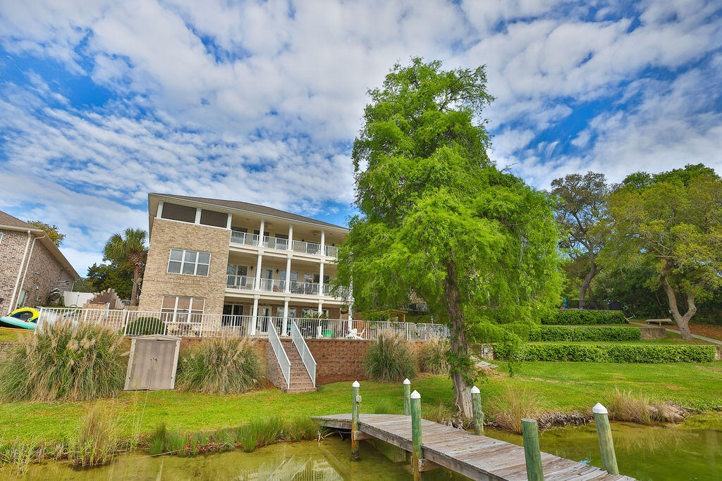 BAYOU POQUITO - Residential