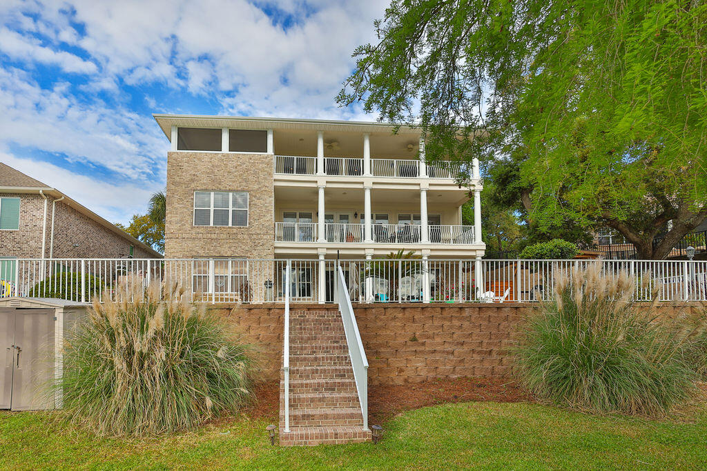 BAYOU POQUITO - Residential