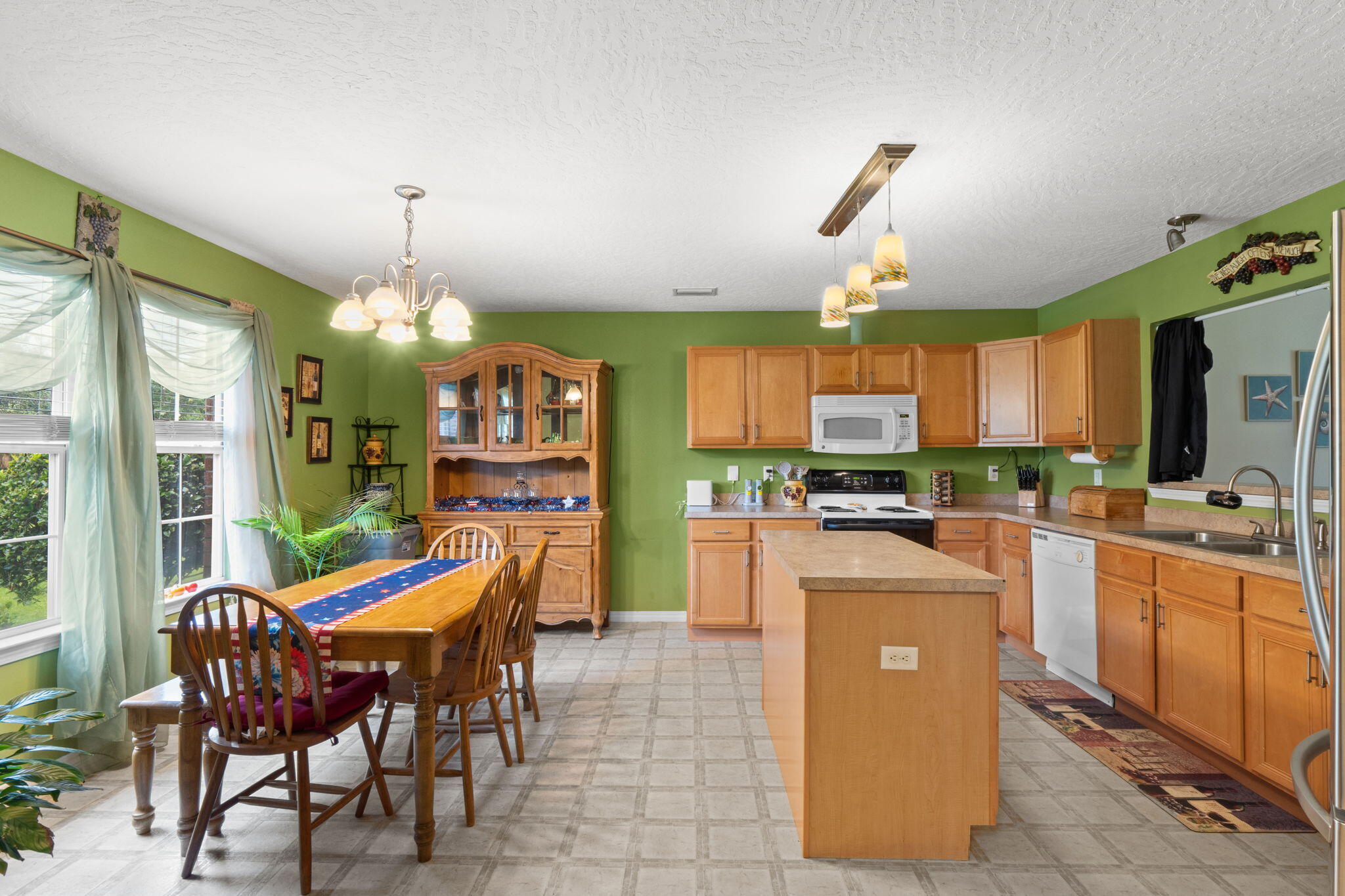 NAVARRE S/D 2ND ADDN - Residential