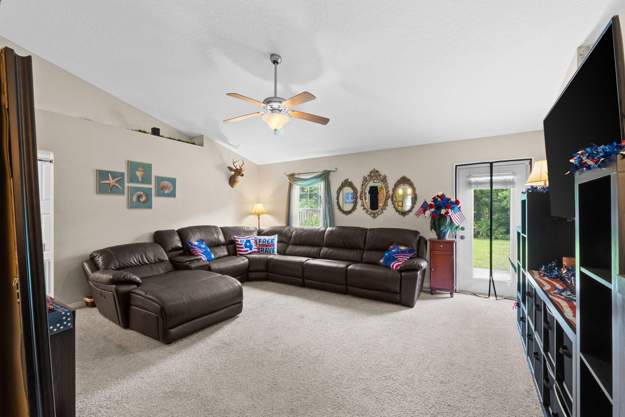 NAVARRE S/D 2ND ADDN - Residential