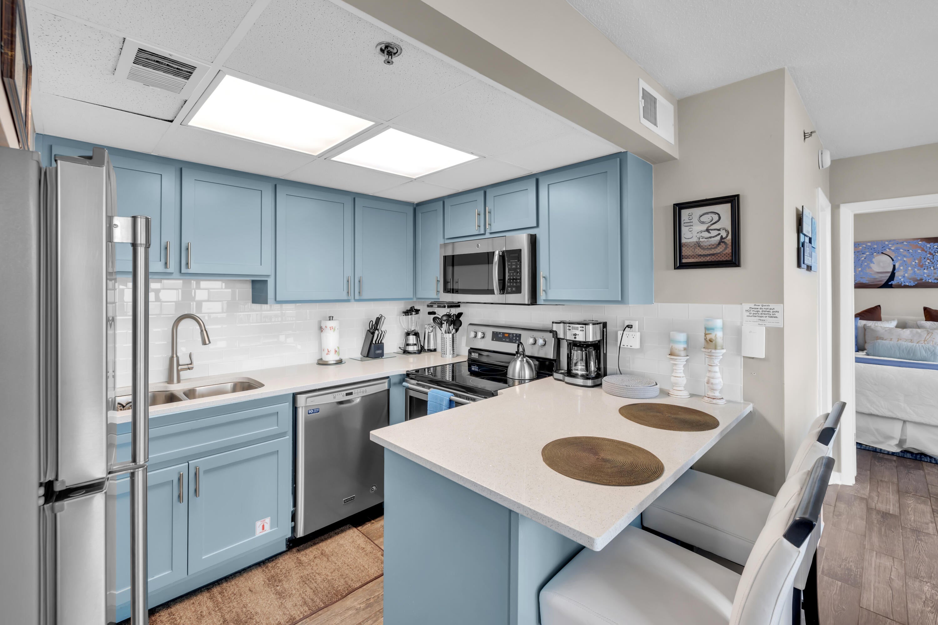 SUNBIRD CONDO - Residential