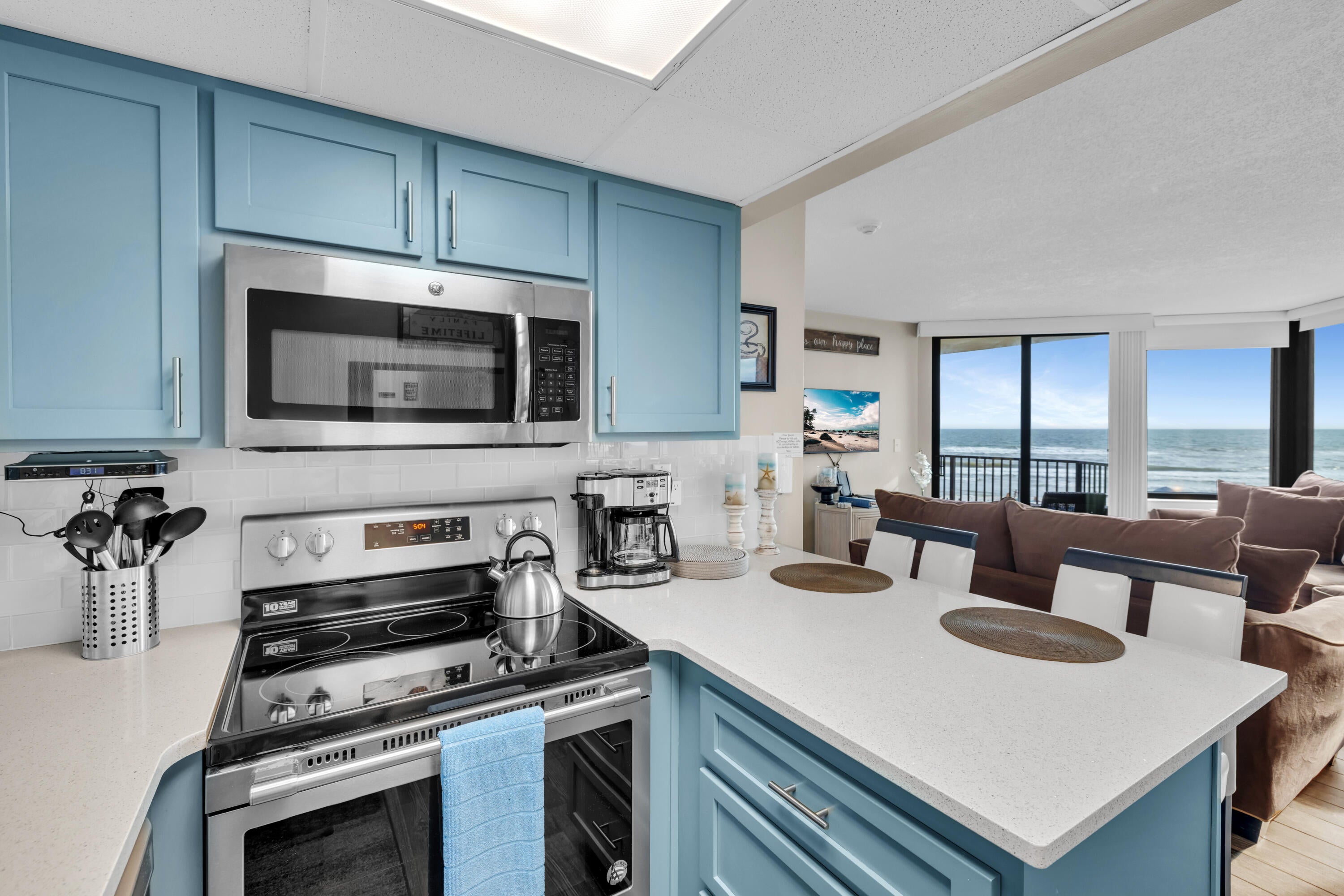SUNBIRD CONDO - Residential